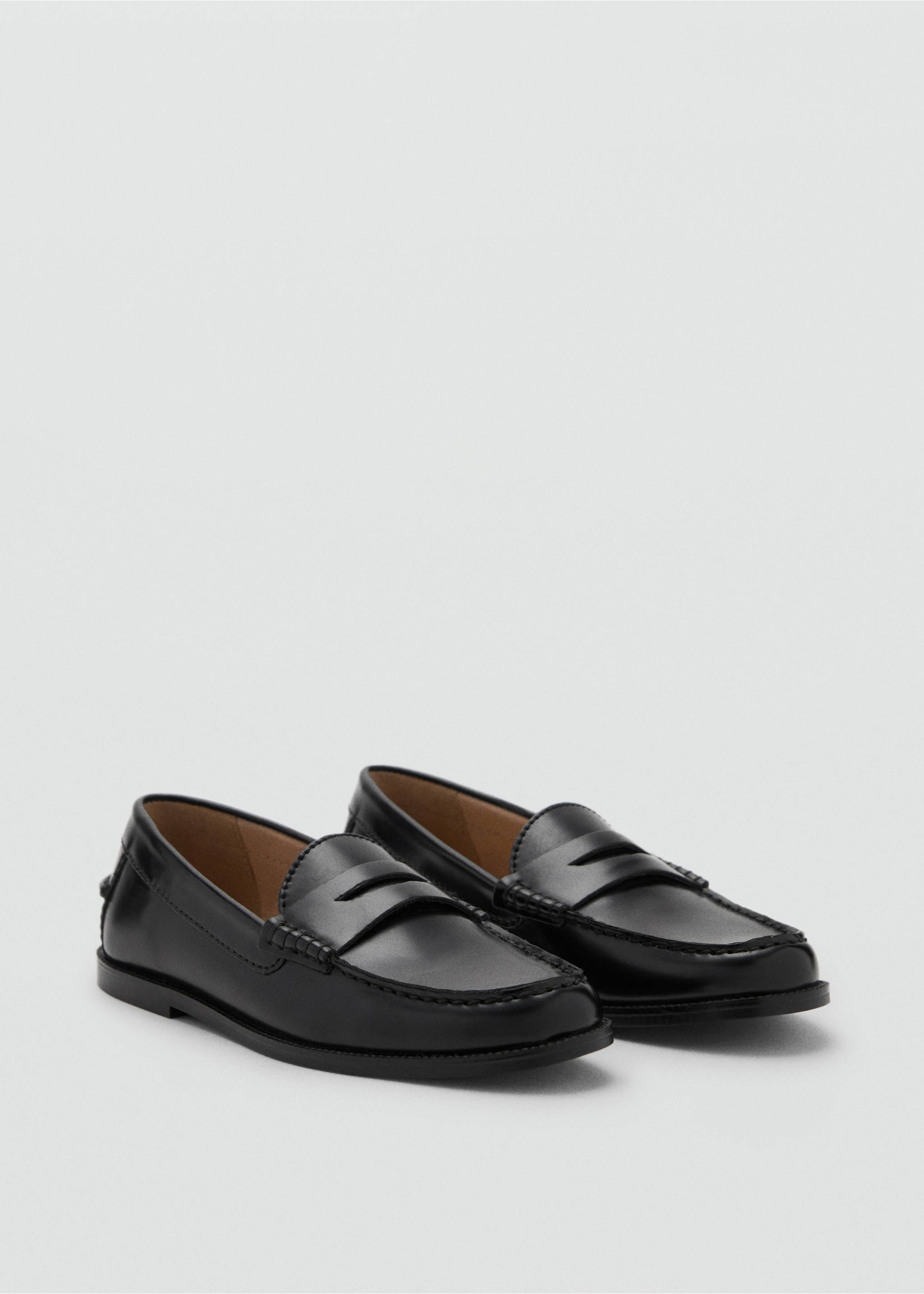 Faux-leather moccasin - Medium plane, Black. Ref: 17034098-00.