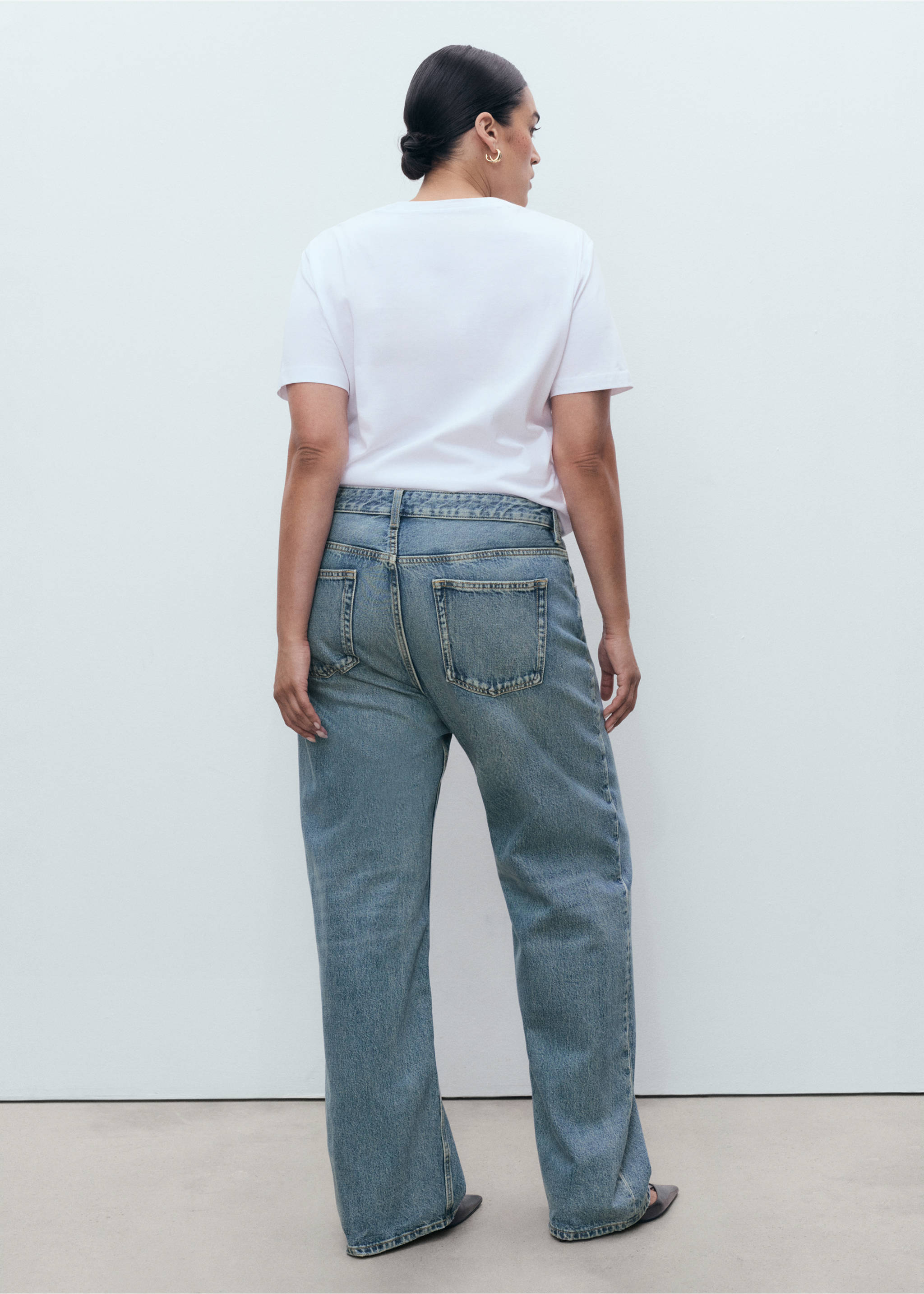 Miami straight-fit mid-rise jeans - Detail van het artikel 4, Middenblauw. Ref: 17034103-00.