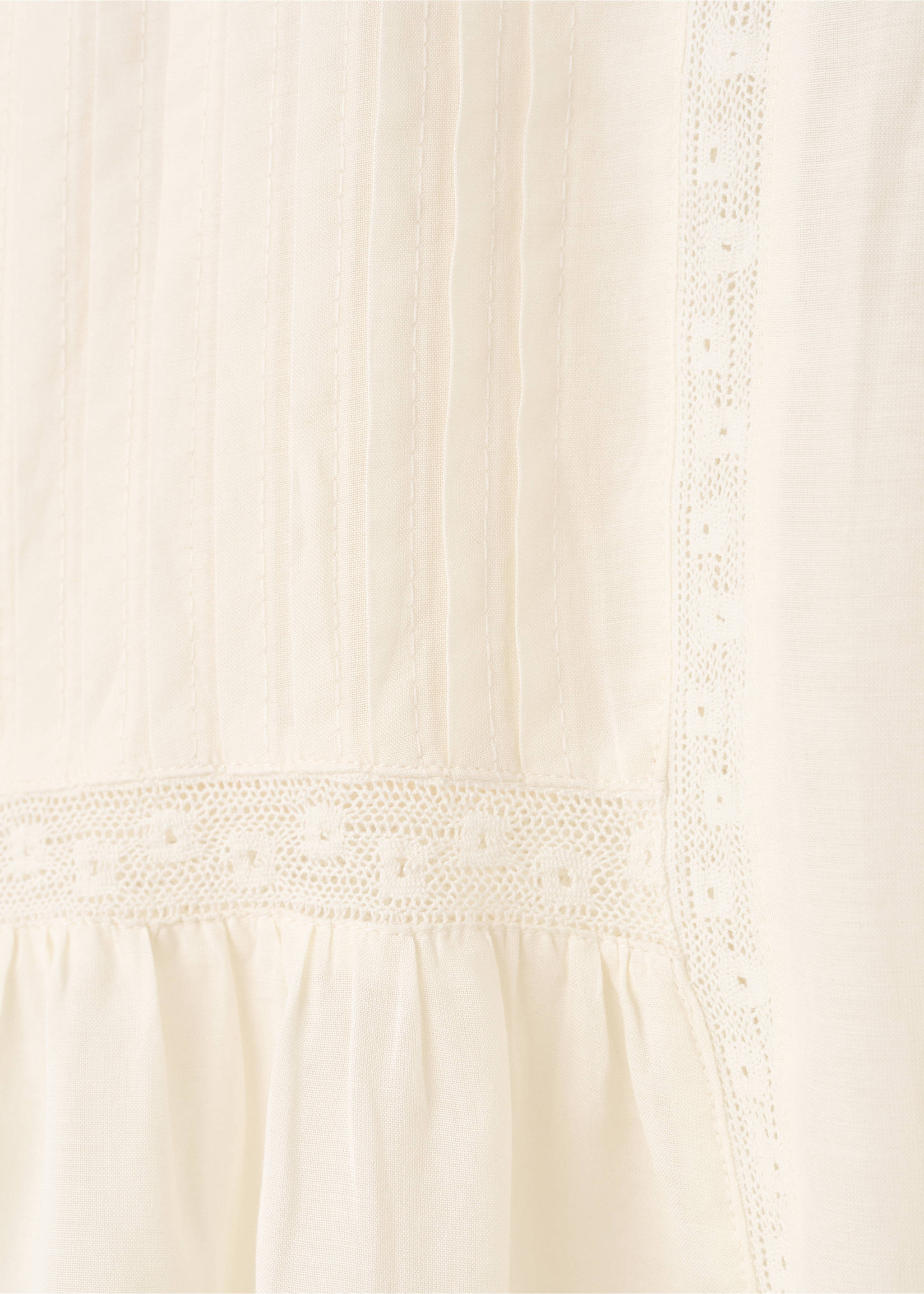 Chemise de nuit coton dentelle et plis nervurés - Détail de l'article 8, Vanille. Ref: 17034104-00.