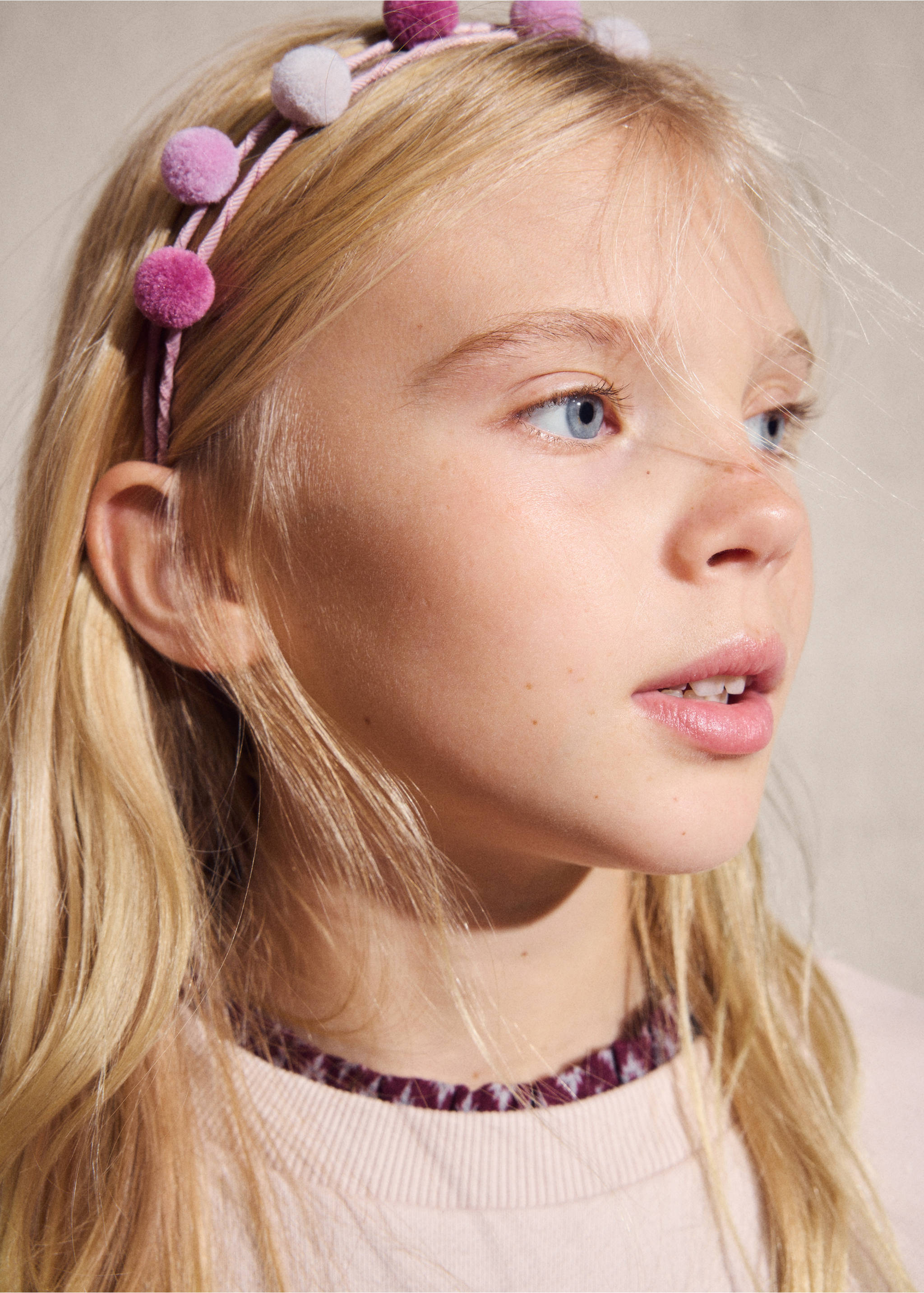 Set aus Haarreif und Haargummi - Detail des Artikels 7, Zartrosa. Ref: 17034114-00.