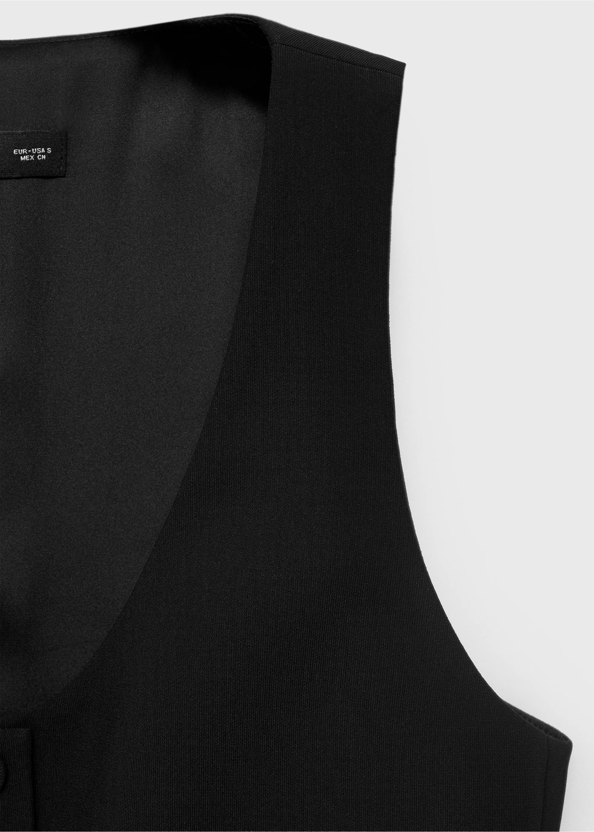 Suit waistcoat with buttons - Details of the article 8, Black. Ref: 17034119-00.