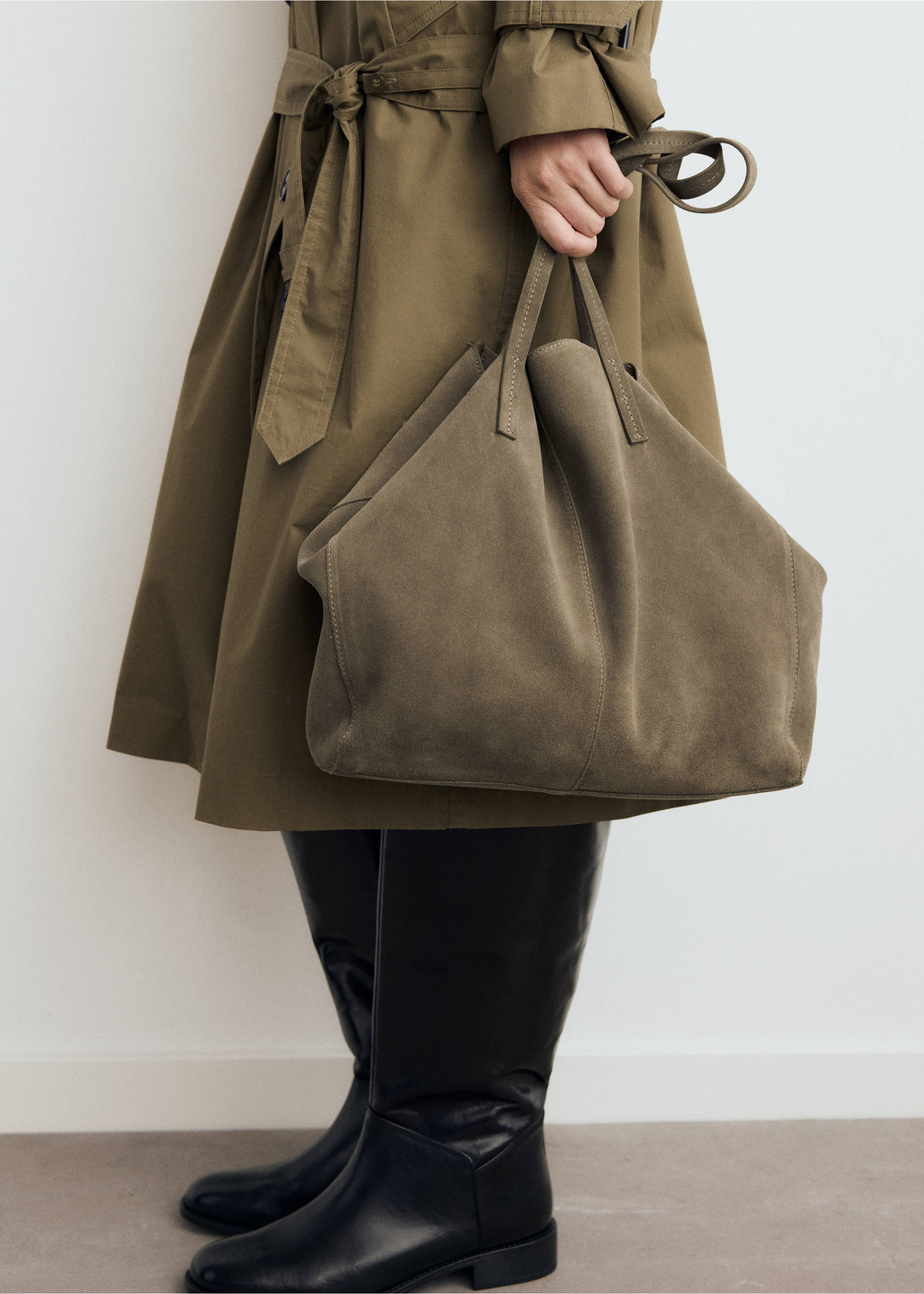 Suede shopper bag - General plane, Khaki. Ref: 17034123-00.