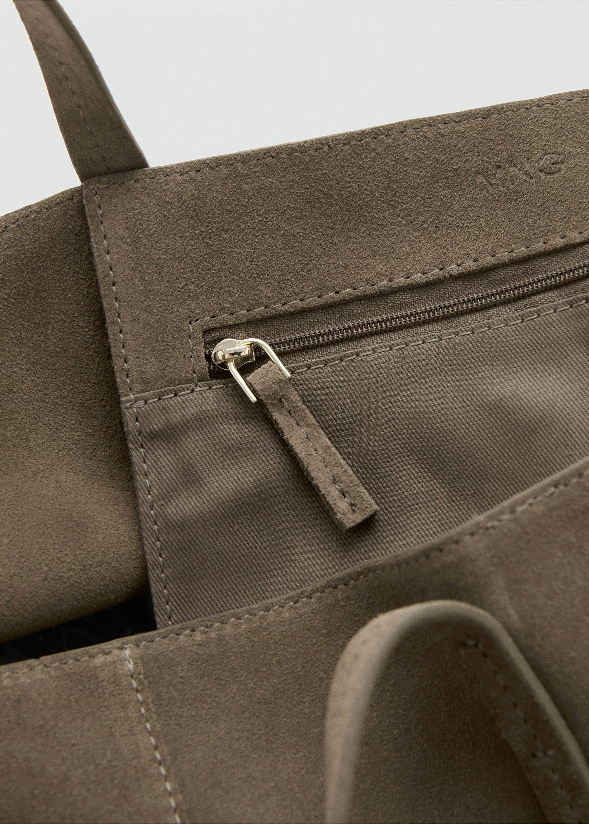 Suede shopper bag - Details of the article 2, Khaki. Ref: 17034123-00.
