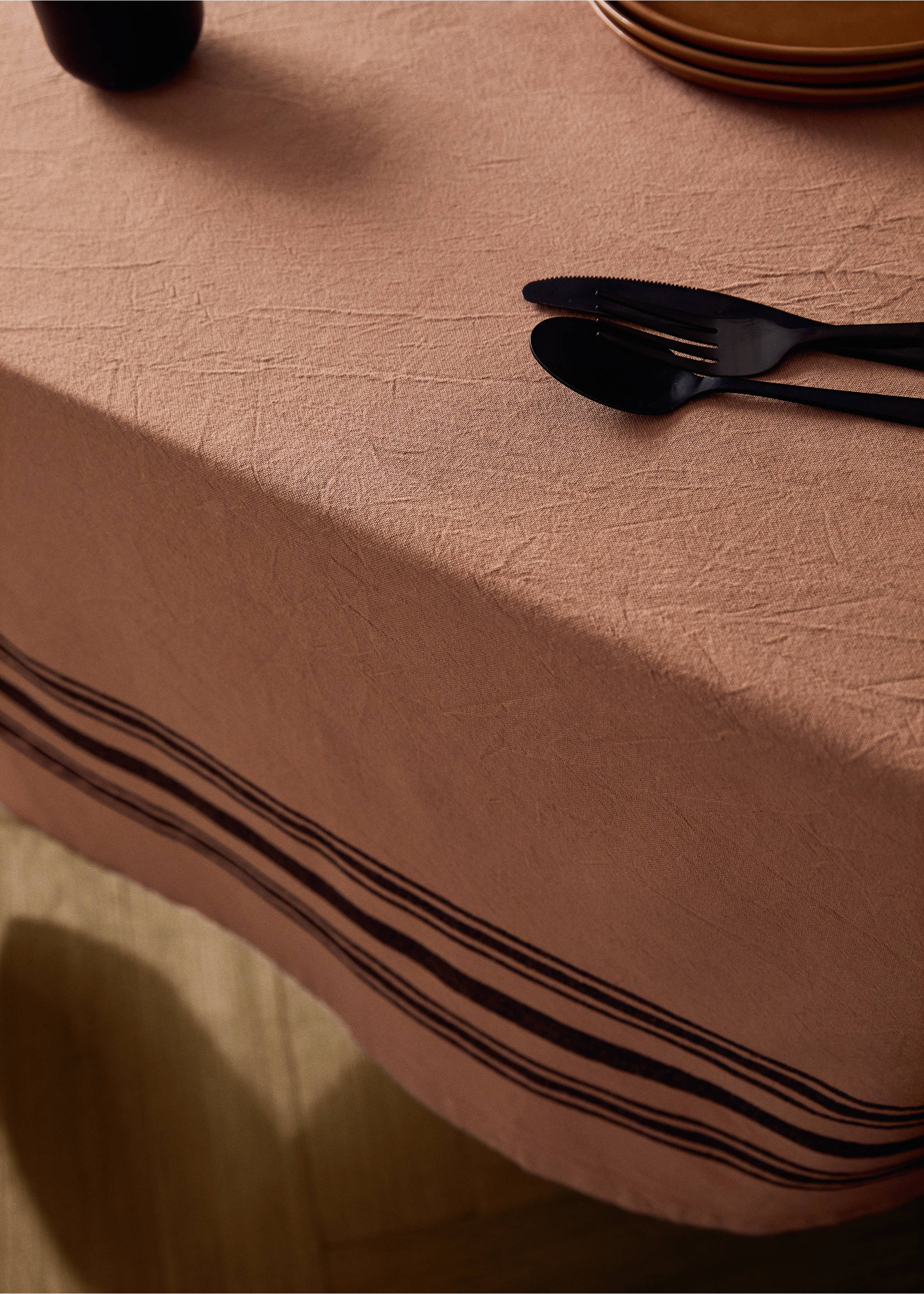 Cotton striped tablecloth for 6 to 8 diners - Details of the article 8, Burnt Orange. Ref: 17034125-00.