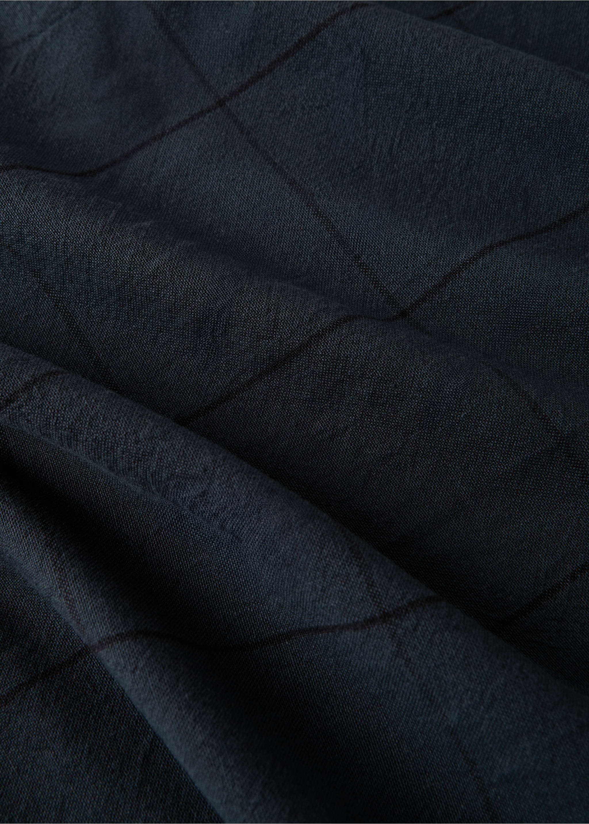 Karierte Tischdecke aus 100 % Overdyed-Baumwolle für 2 bis 4 Personen - Detail des Artikels 2, Dunkles Marineblau. Ref: 17034126-00.