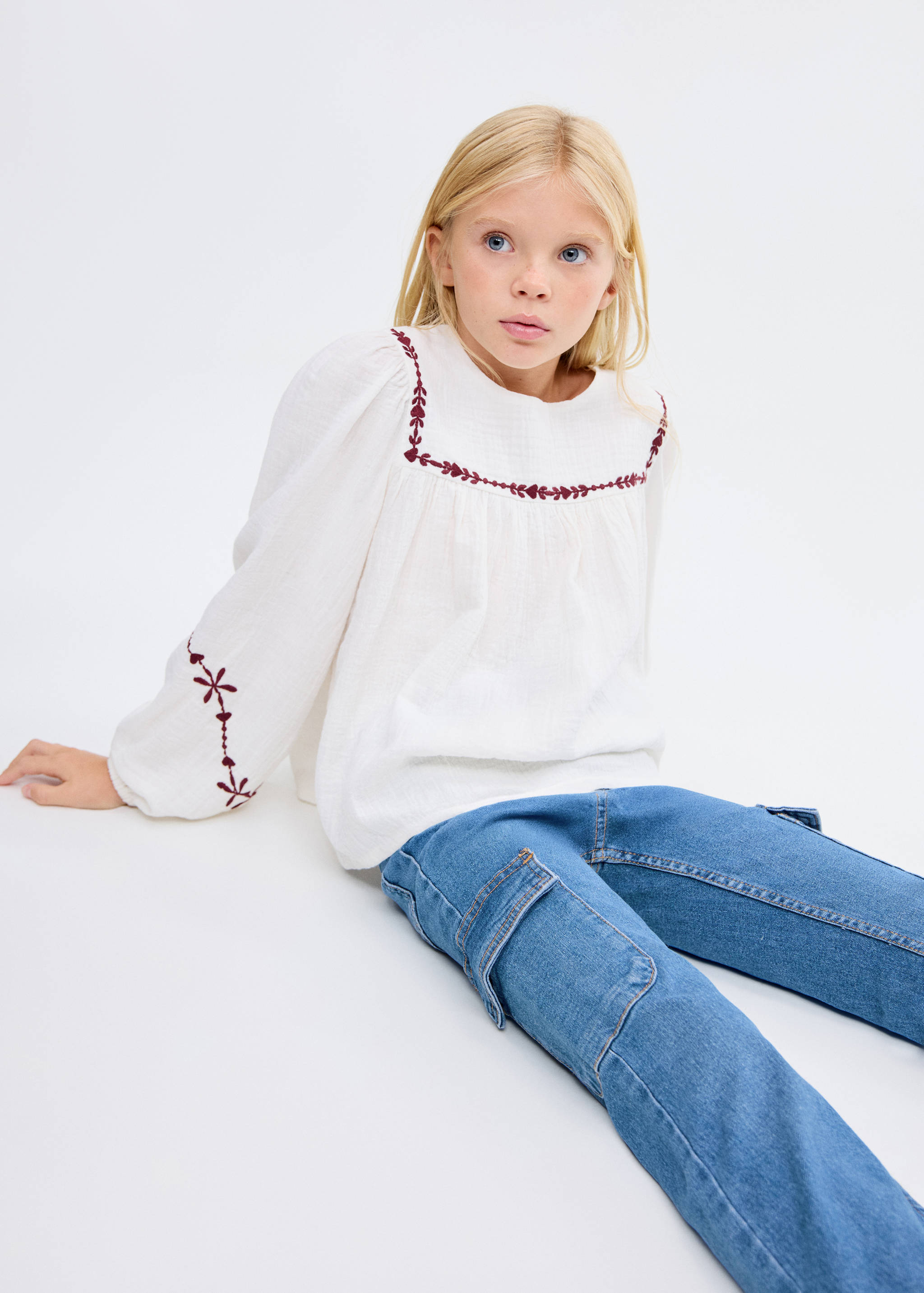 Jeans flare cargo - Plano medio