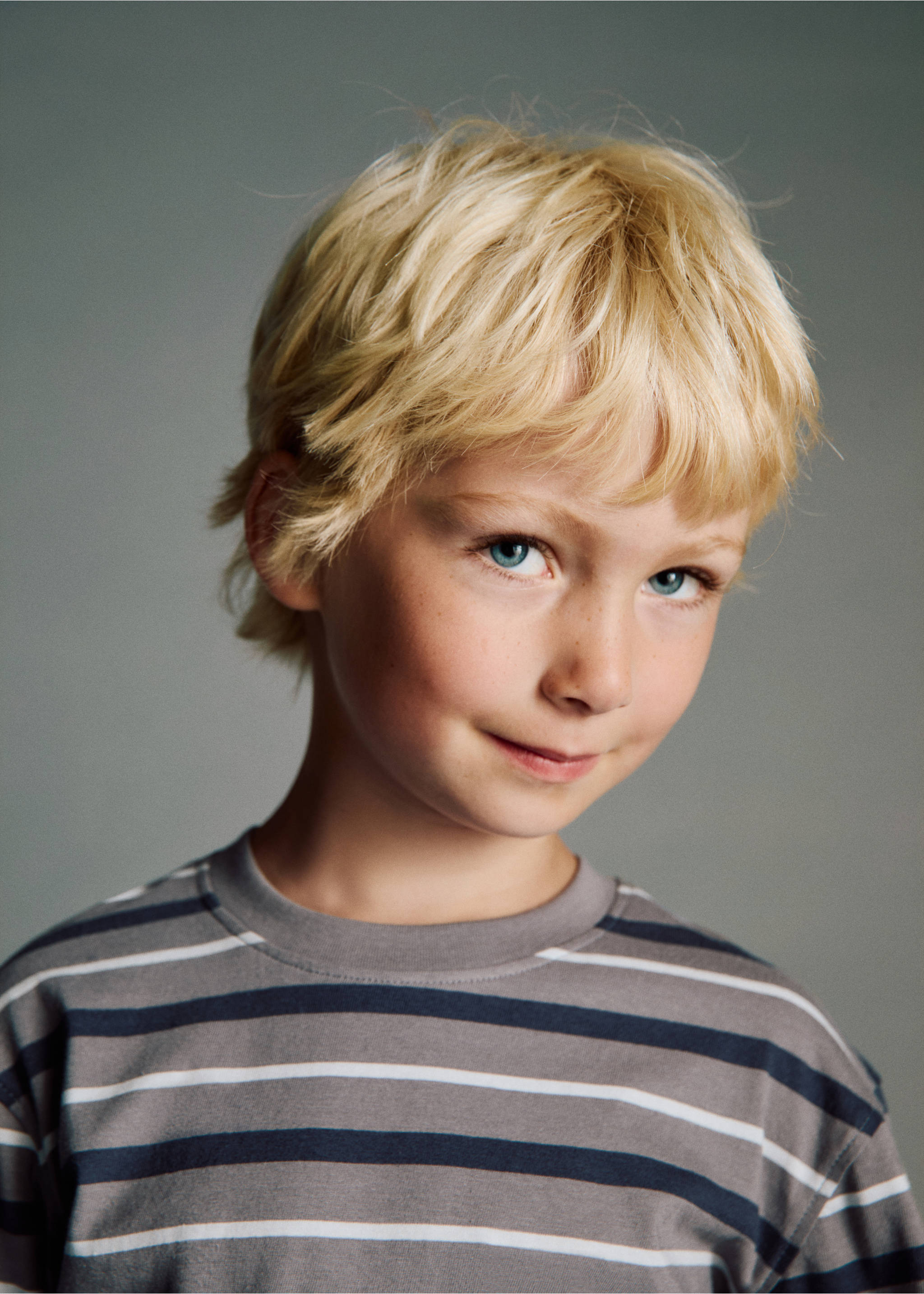 Randig bomullströja - Bild av mittparti, Grå. Ref: 17034422-00.