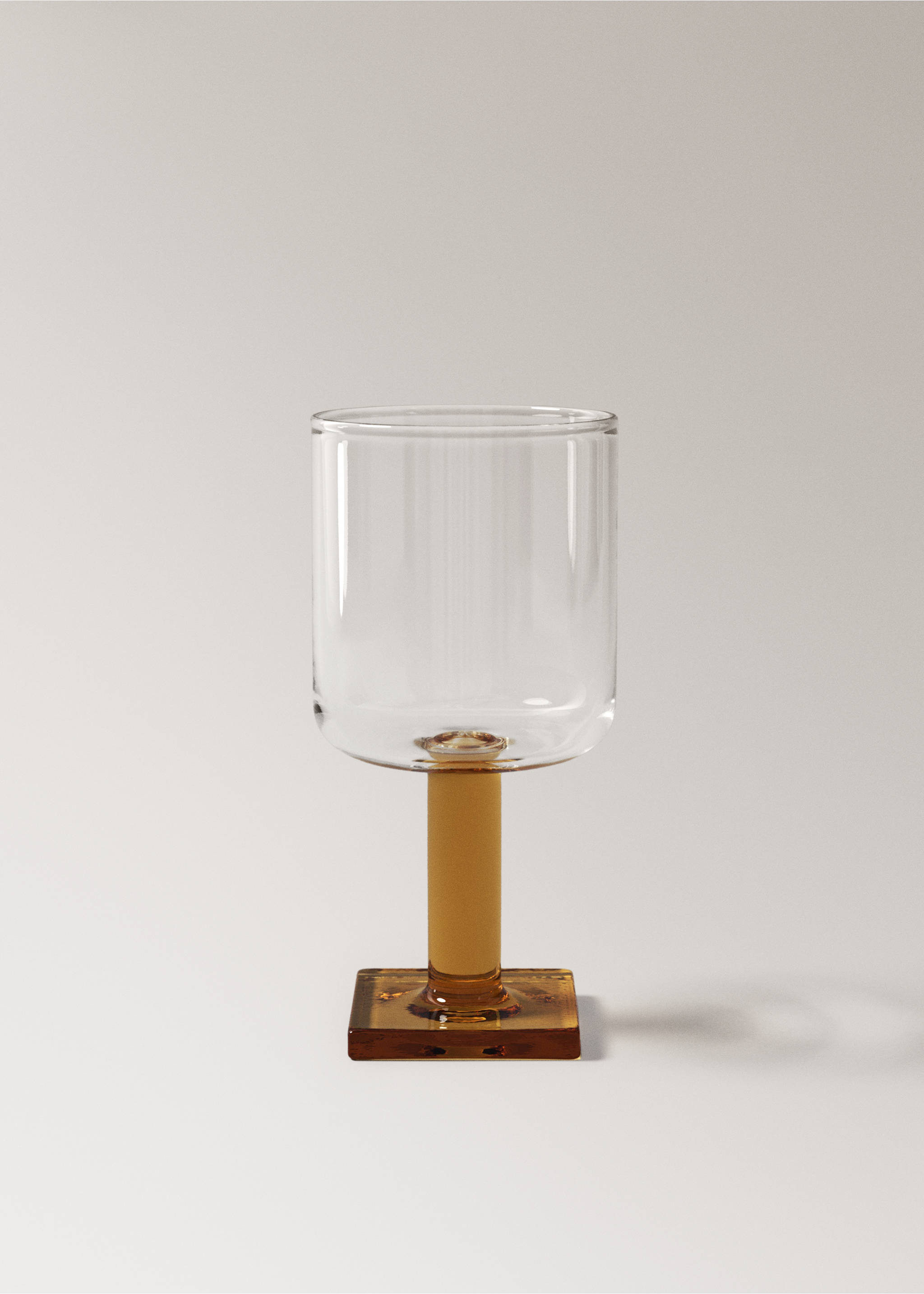 Verre à pied en borosilicate bicolore - Article sans modèle, Olive. Ref: 17034444-00.