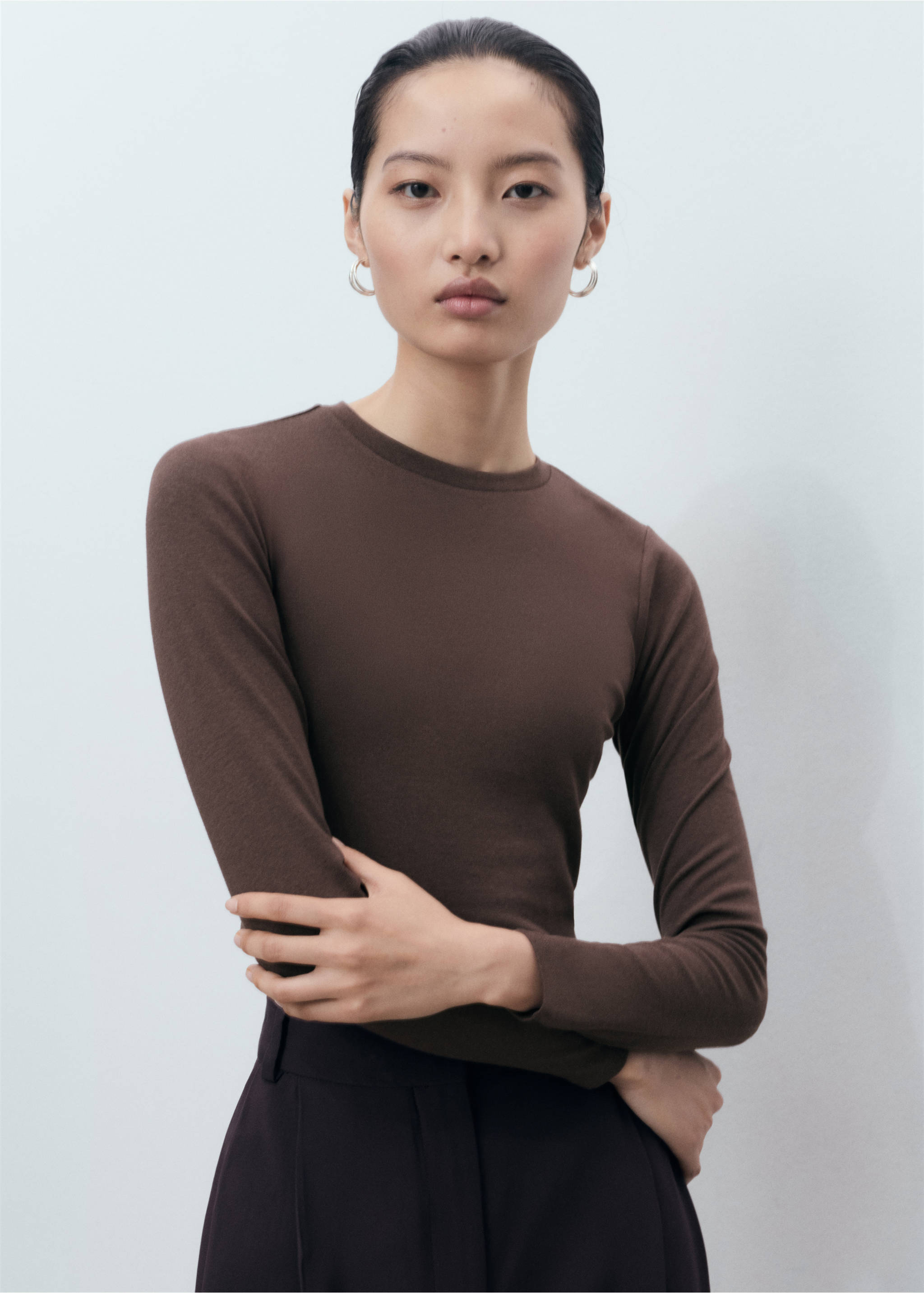 Long-sleeved cropped t-shirt - Details of the article 2, Brown. Ref: 17034781-00.