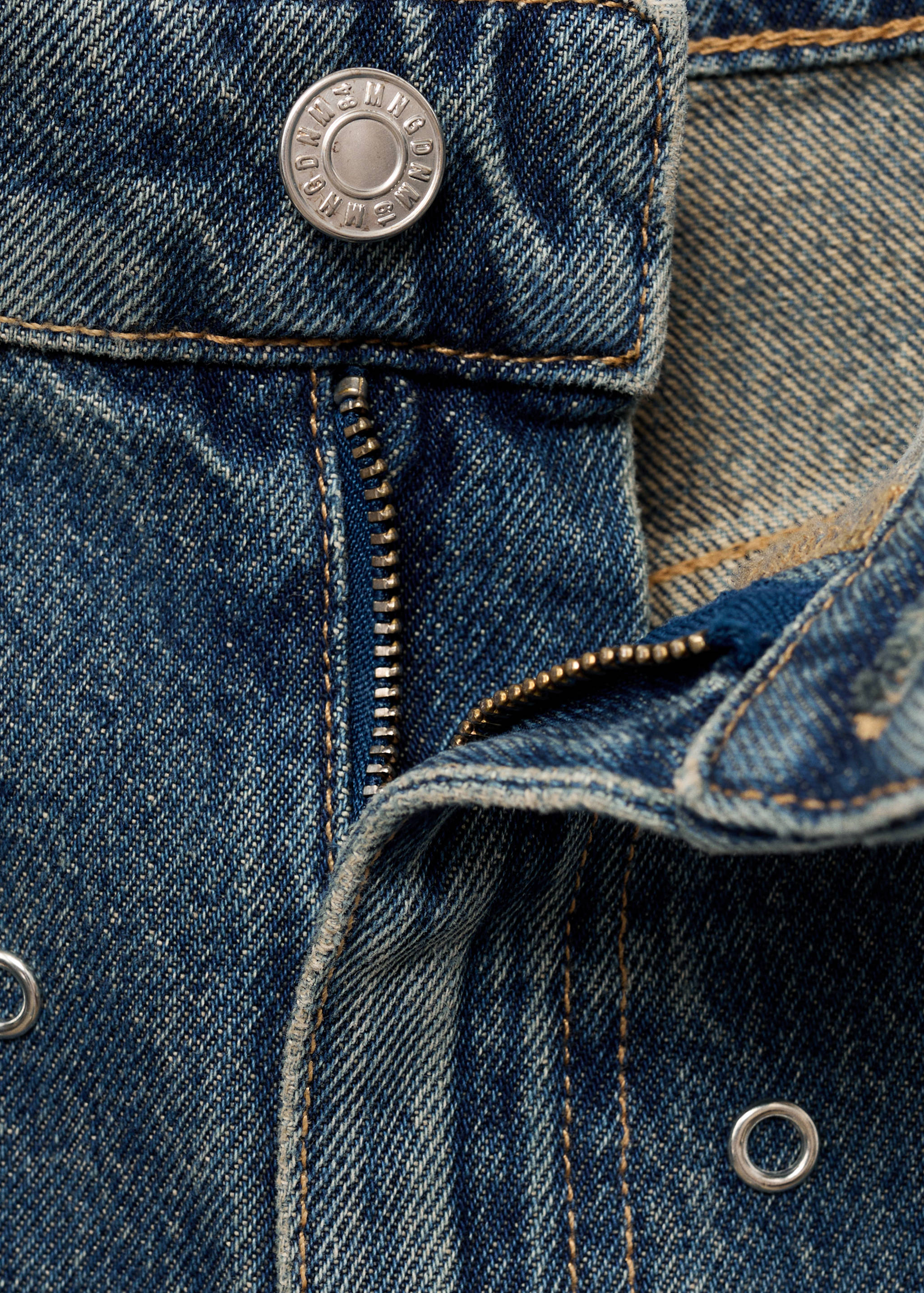 Barrel jeans with eyelets - Details of the article 0