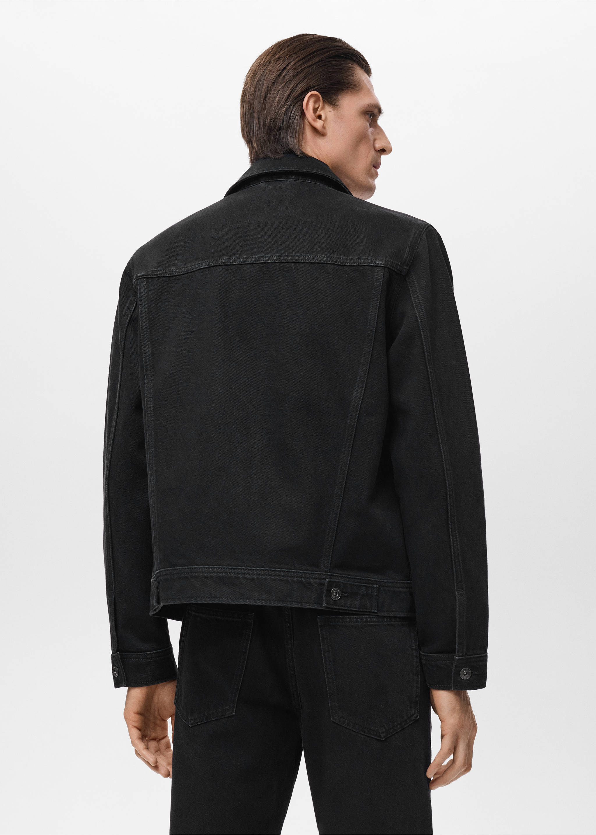 Denim jacket with pockets - Reverse of the article, Black denim. Ref: 17035143-00.