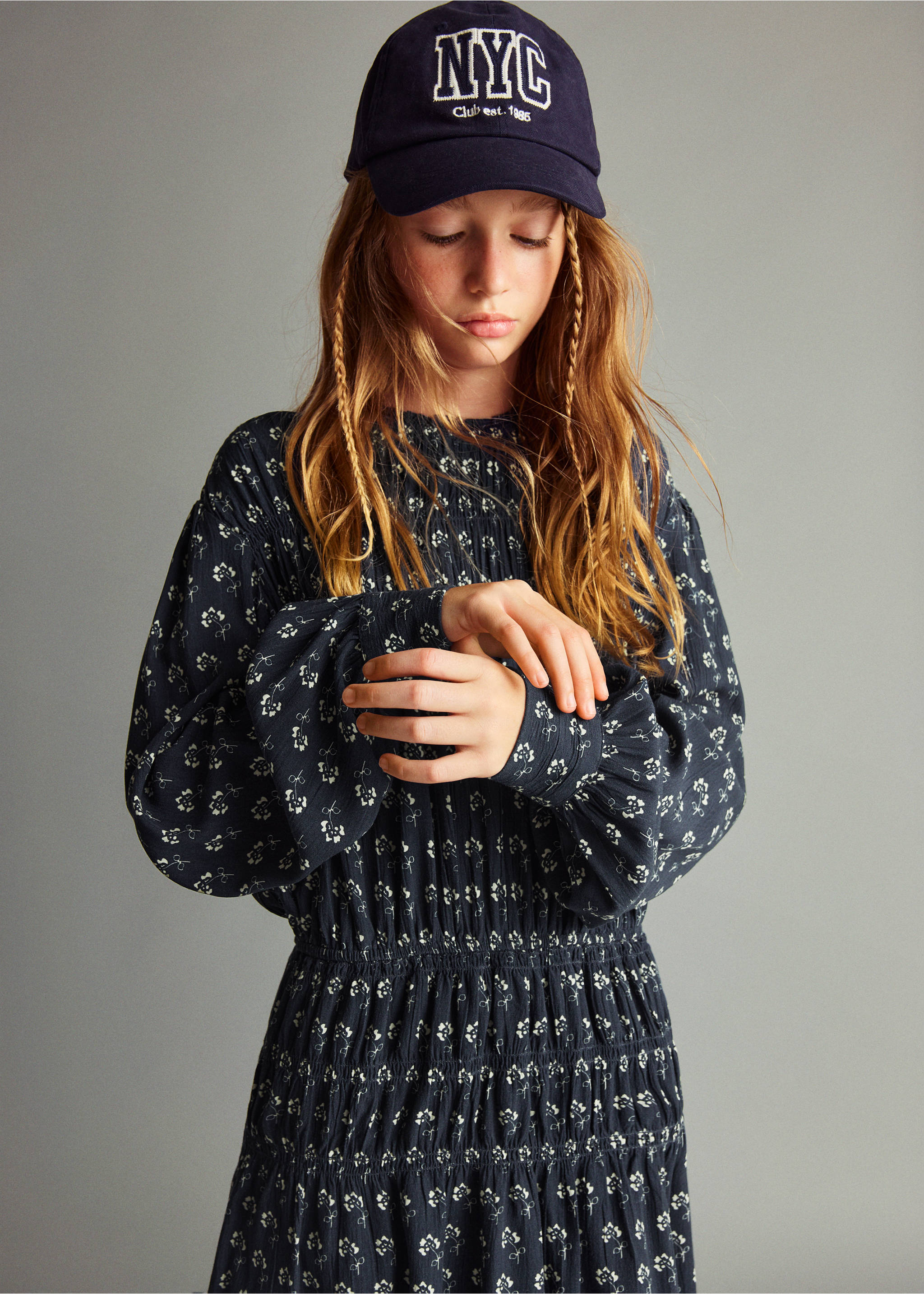 Robe florale manches bouffantes - Plan moyen, Bleu marine. Ref: 17035152-00.
