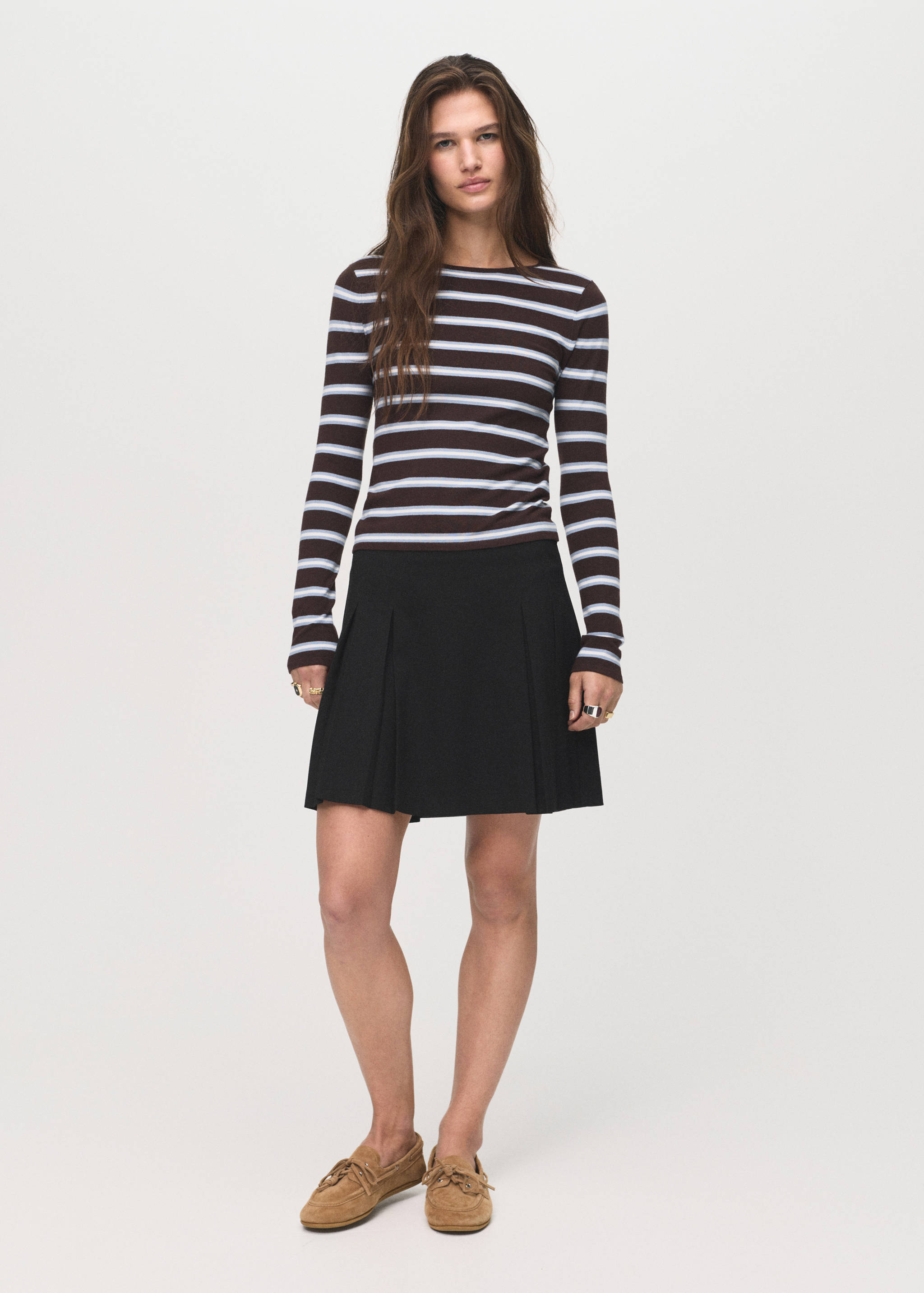 Pleated mini-skirt - General plane