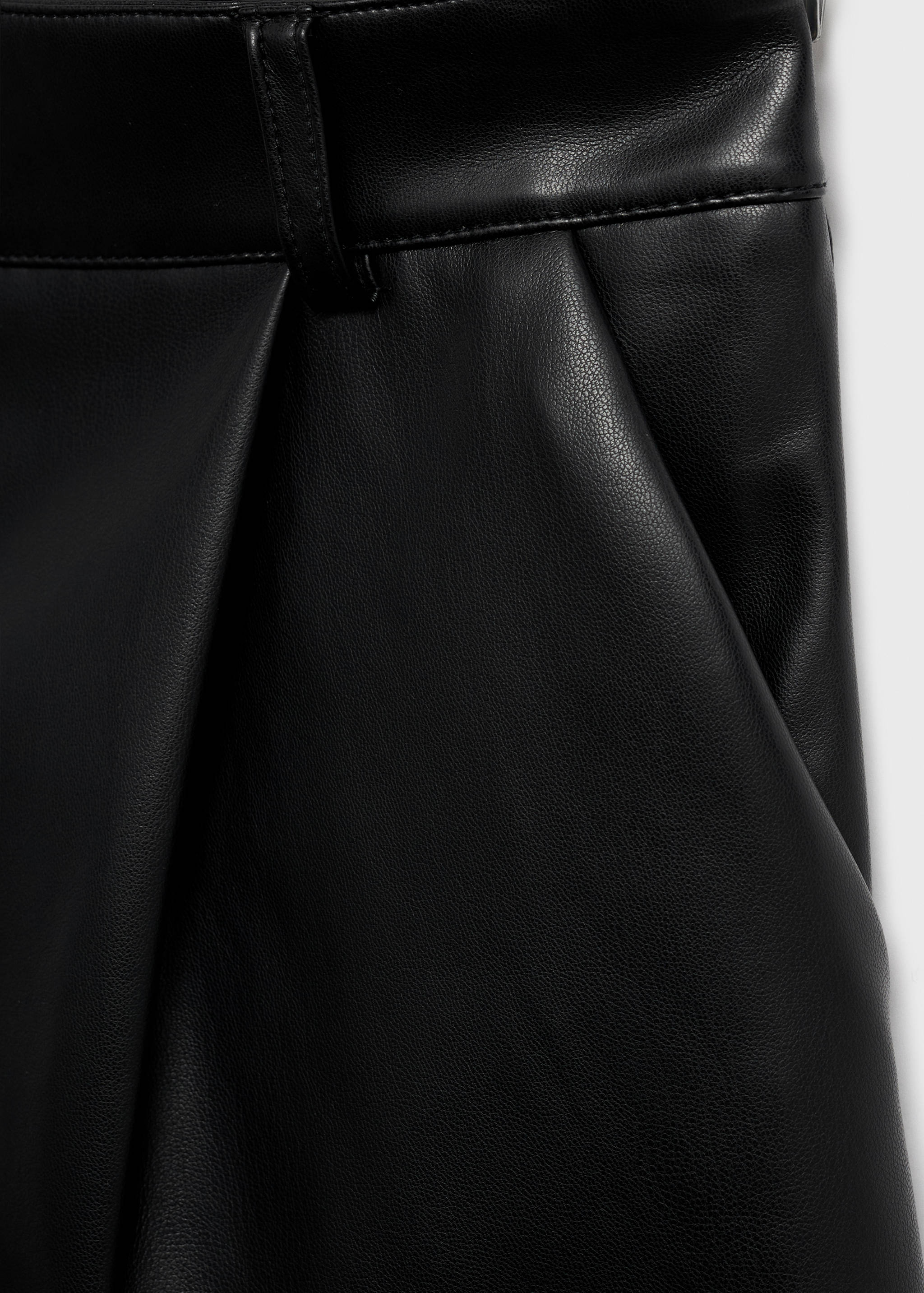 Pleated faux-leather shorts - Details of the article 0