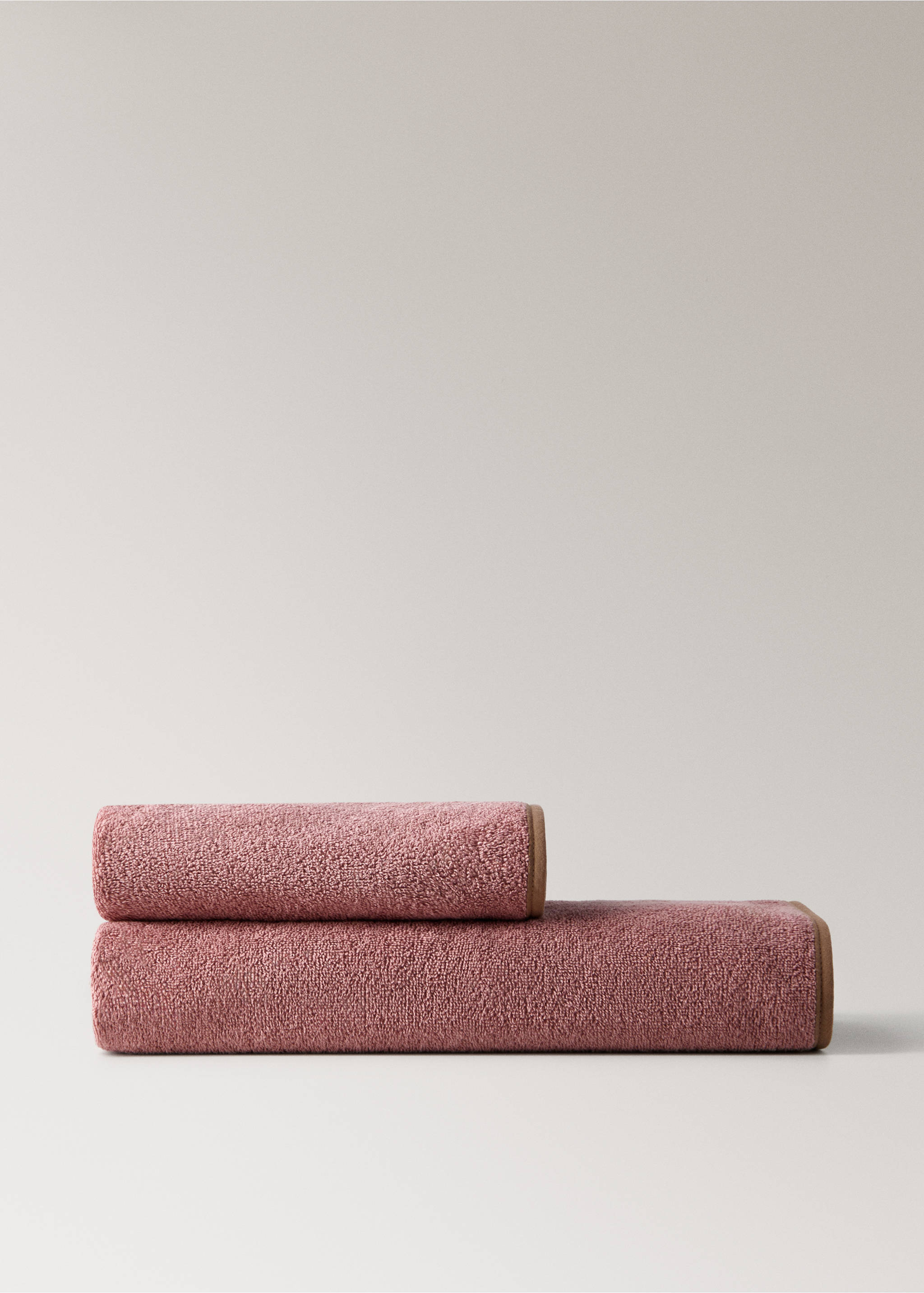Serviette de douche pour enfant avec liseré contrastant - Article sans modèle, Rose. Ref: 17035171-00.