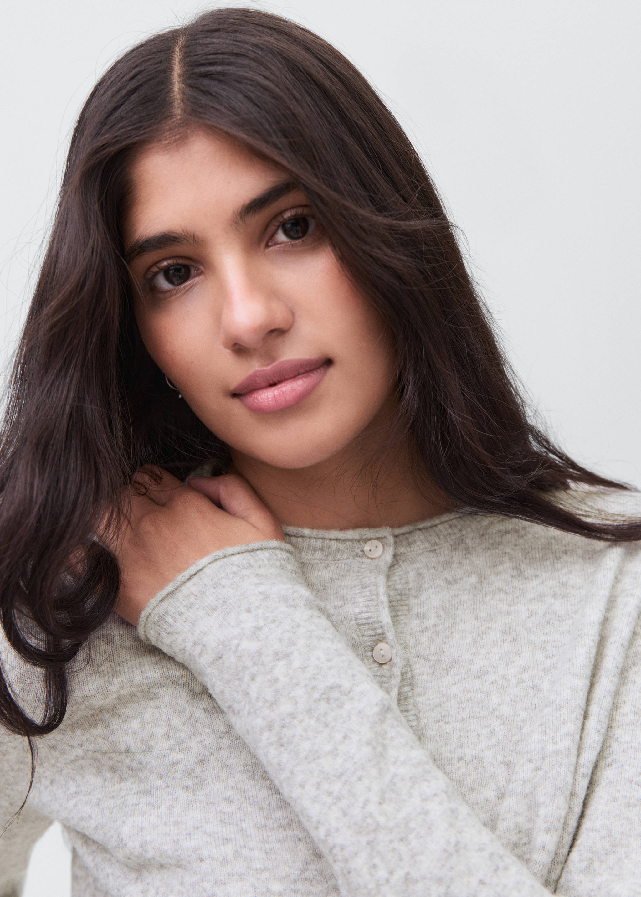 Cropped cardigan with buttons - Details of the article 1