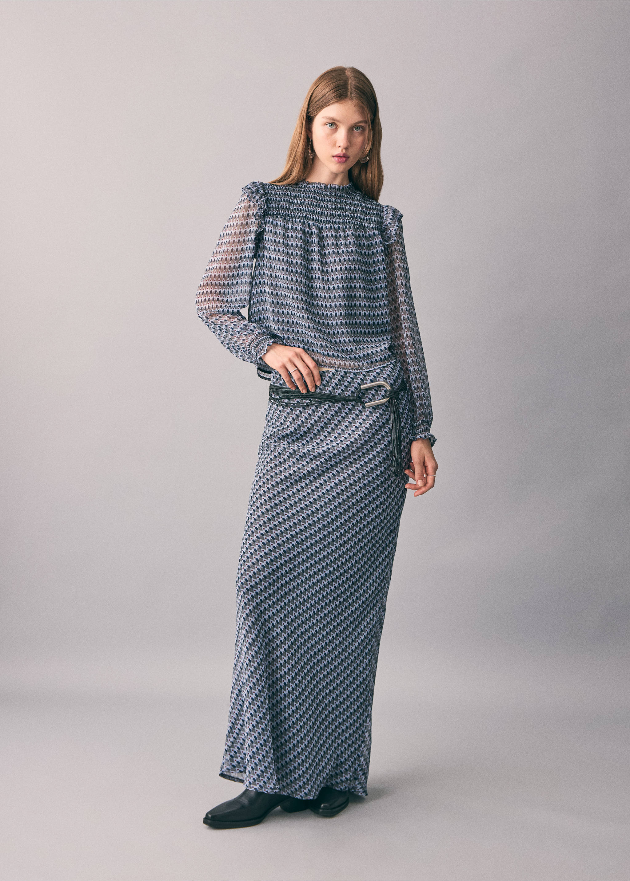 Ethnic-print blouse - Details of the article 2, Charcoal. Ref: 17035794-00.