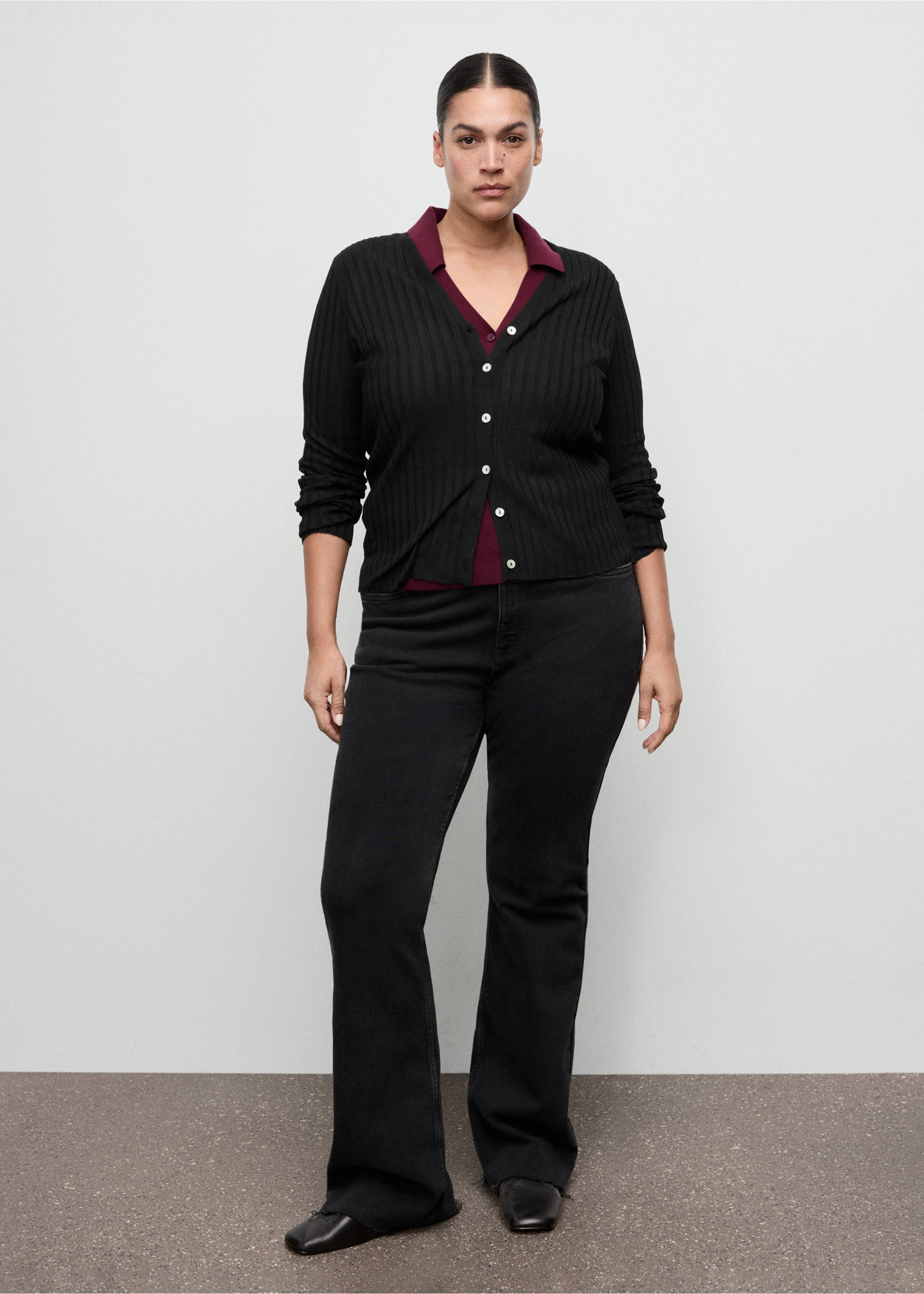 Fine rib knit cardigan - Details of the article 6, Black. Ref: 17035800-00.