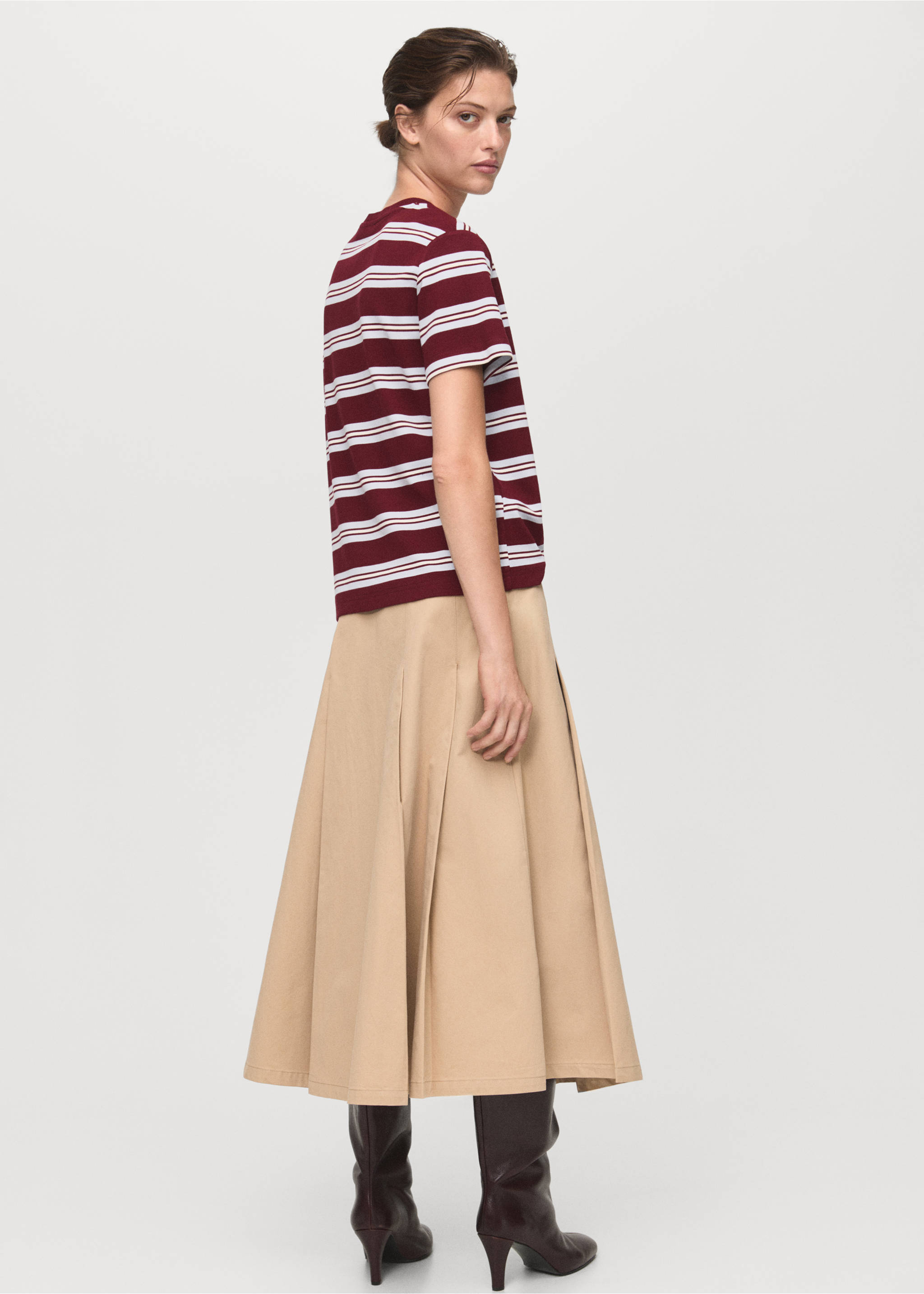 Striped short-sleeved t-shirt - Reverse of the article, Maroon. Ref: 17035803-00.