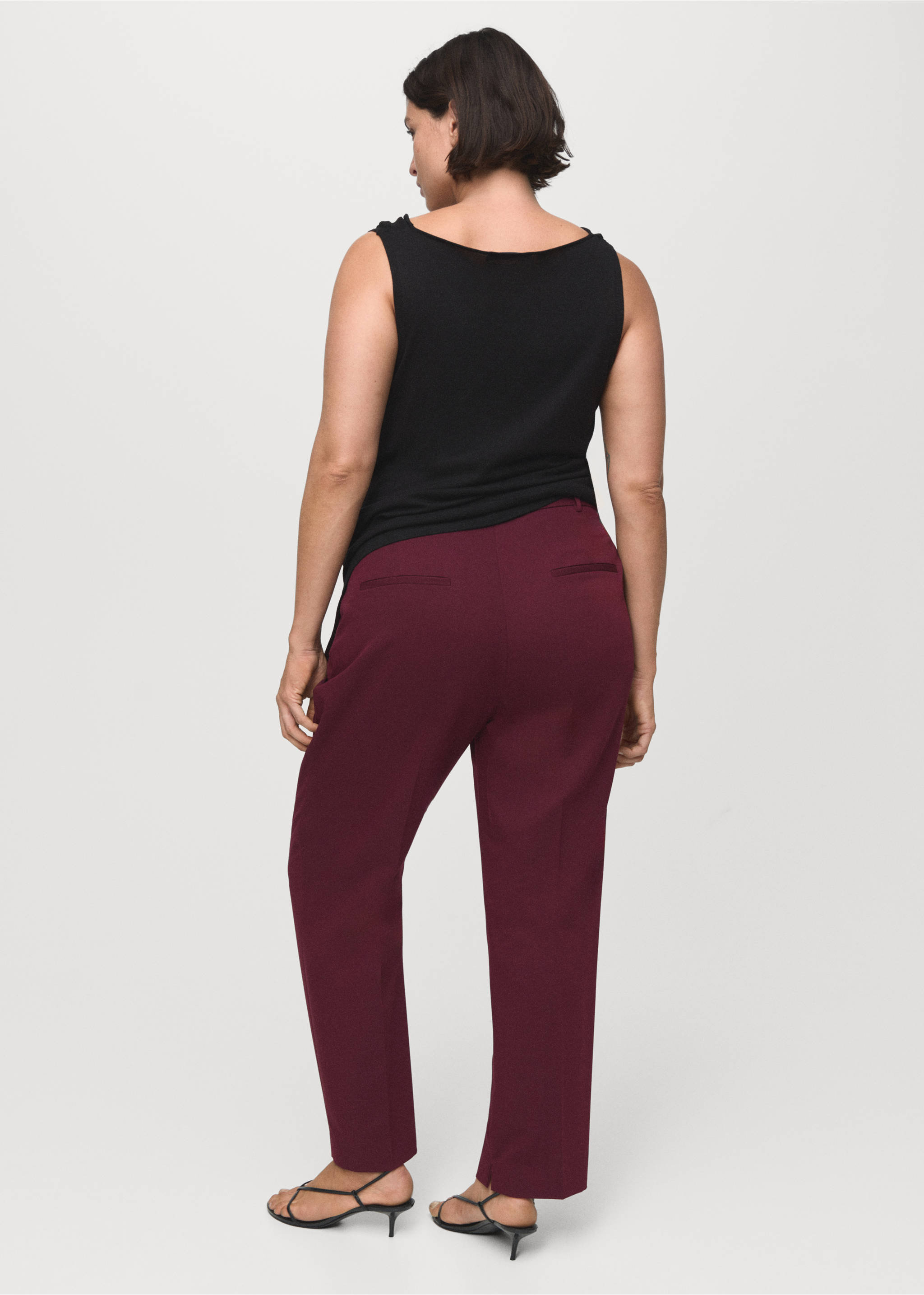 Straight suit trousers - Details of the article 4, Wine. Ref: 17035806-00.