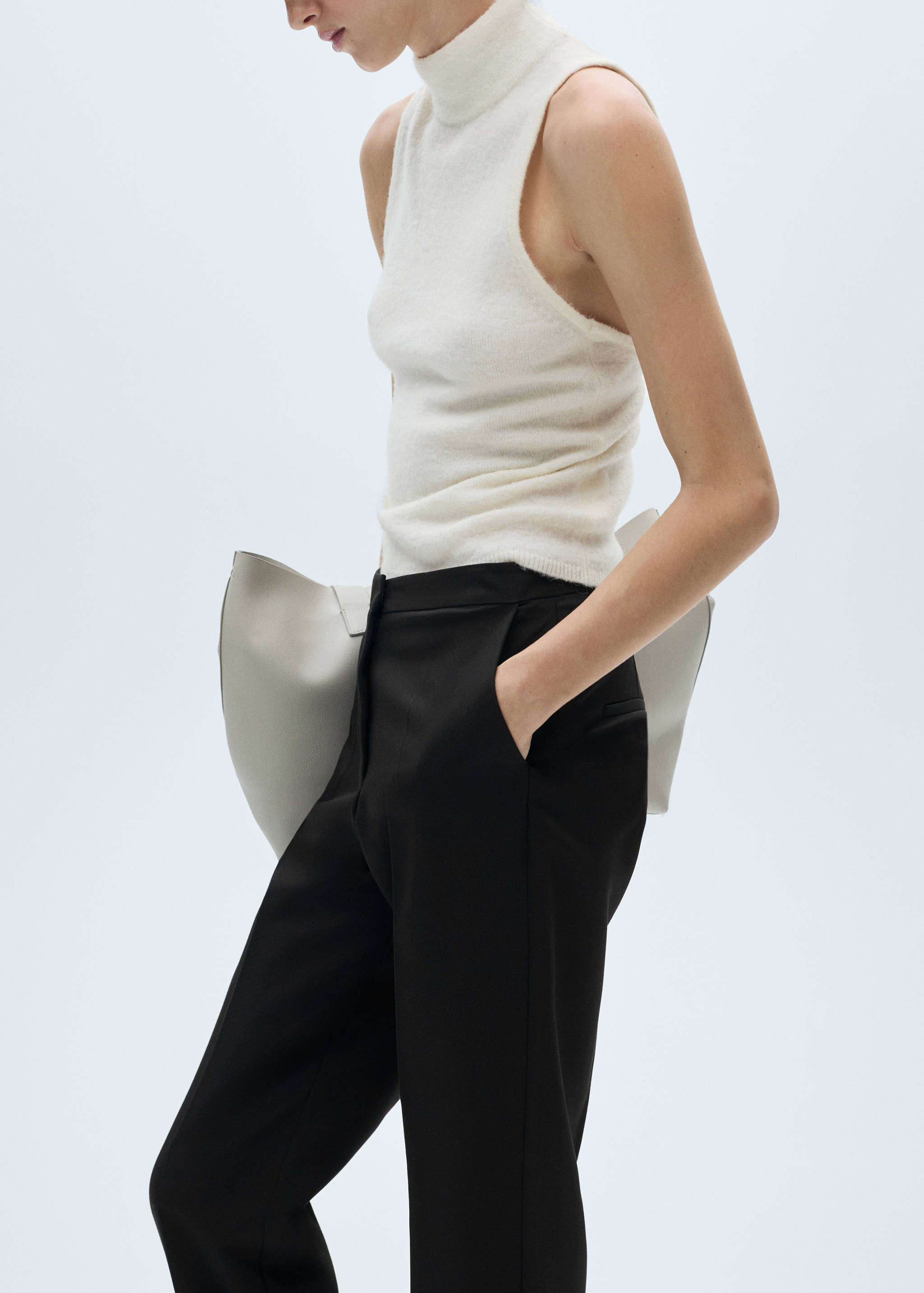 Straight suit trousers - Details of the article 3