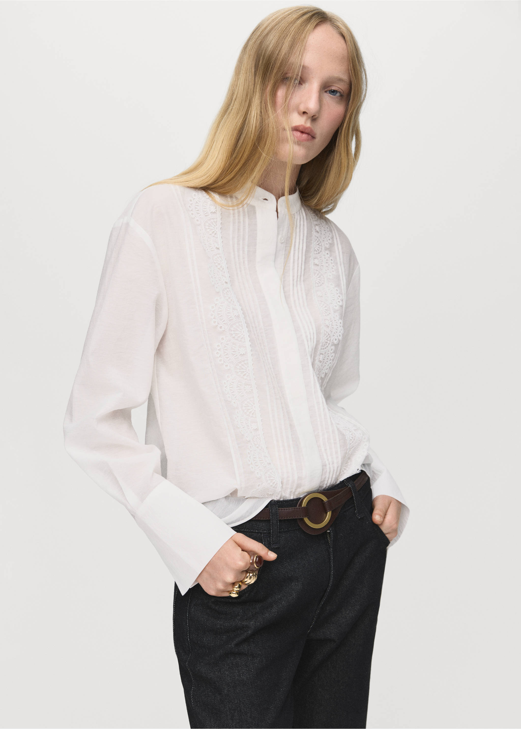 Blouse with lace trim details - Medium plane, Ecru. Ref: 17035815-00.