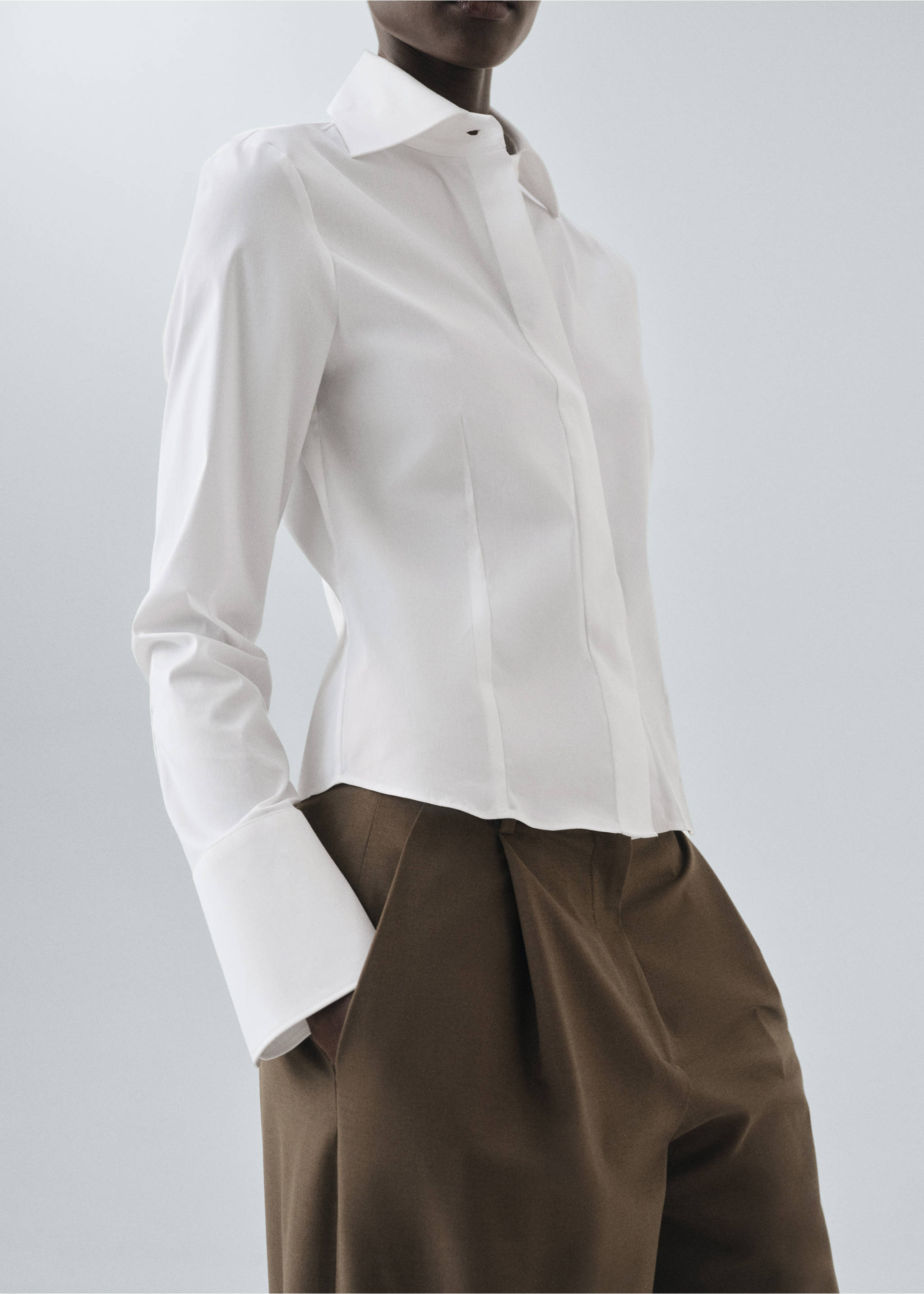 Slim-fit poplin shirt - Details of the article 3, White. Ref: 17035827-00.