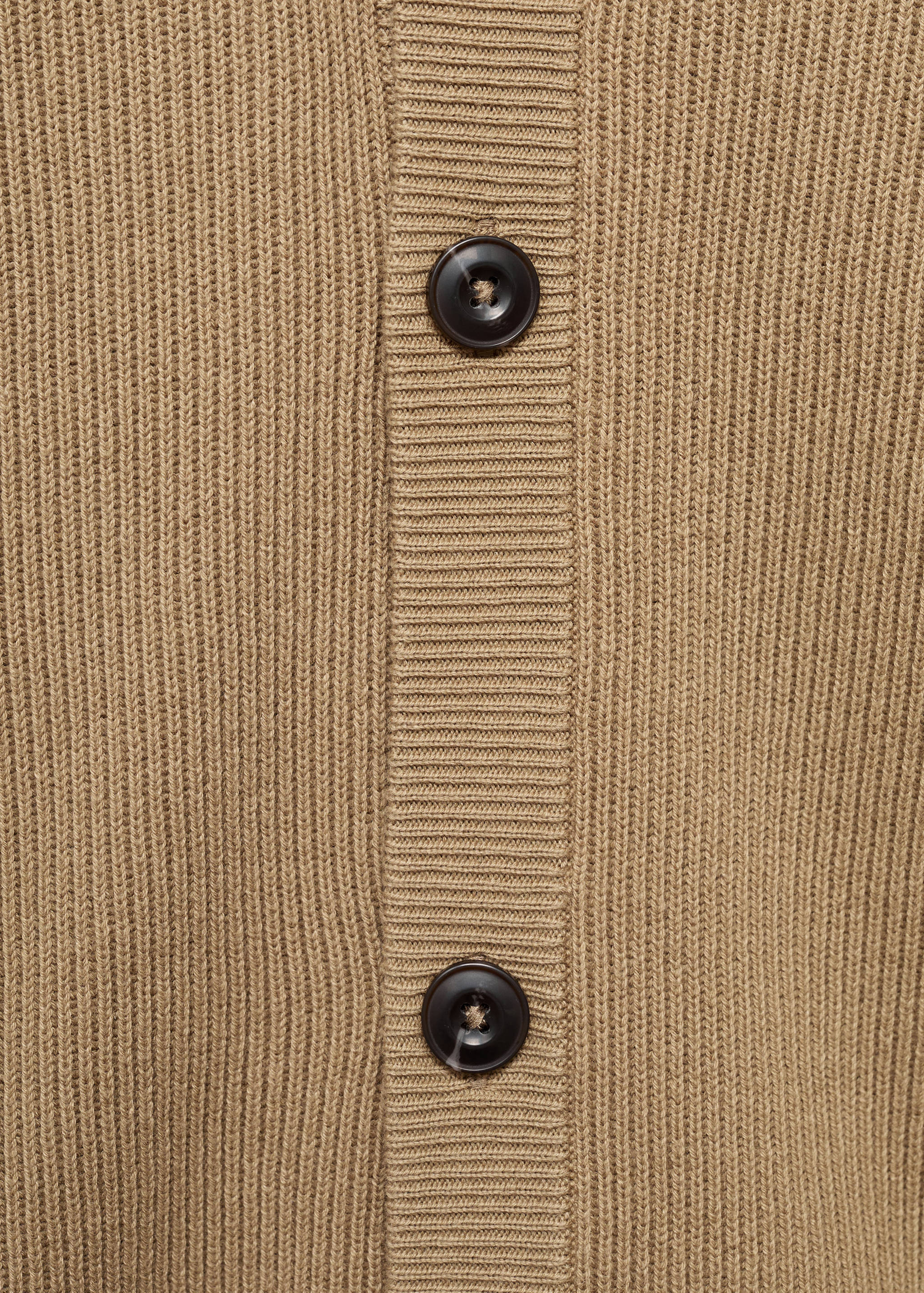Ribbed knitted cardigan with buttons - Details of the article 8