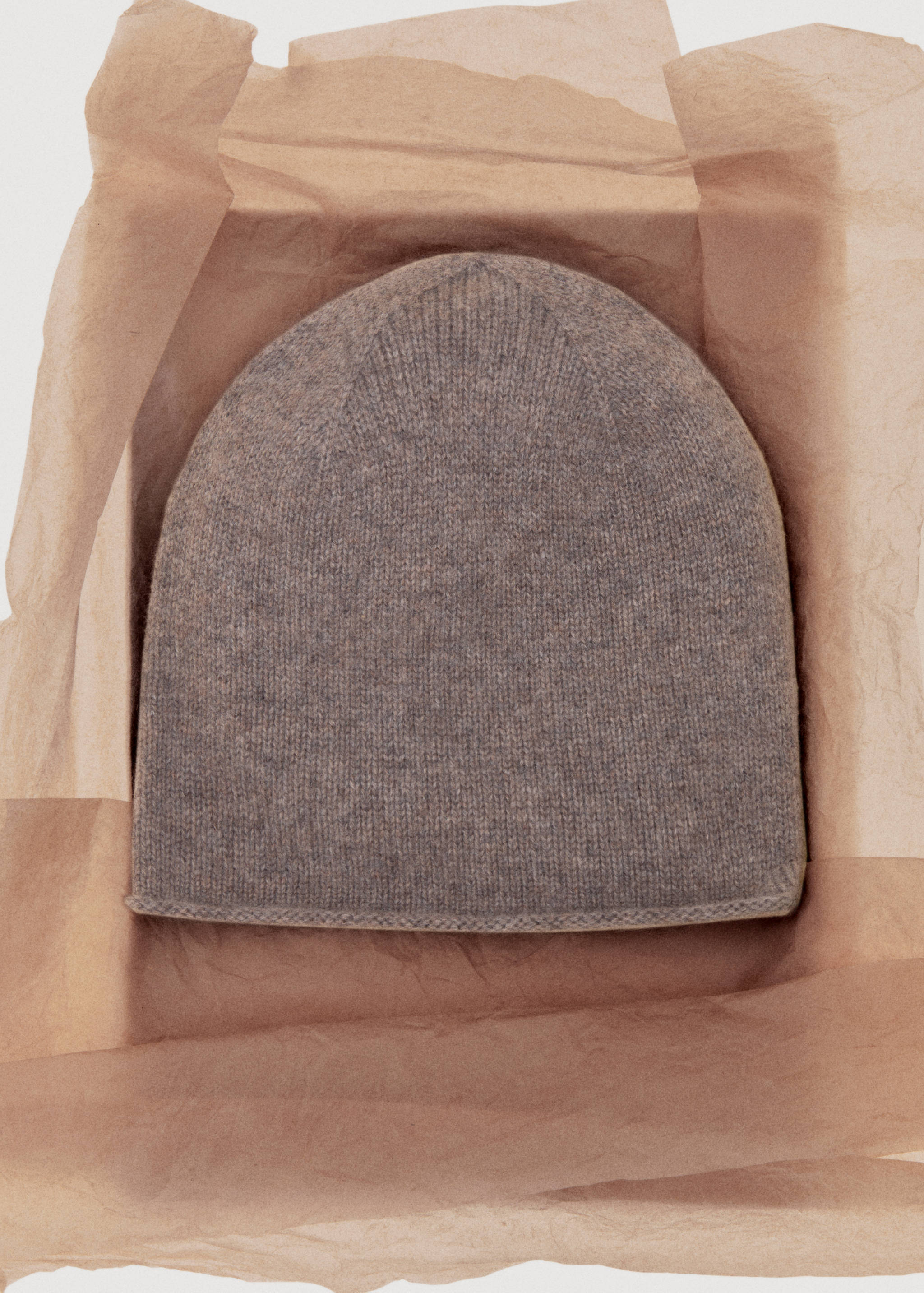 100% cashmere beanie - Details of the article 7
