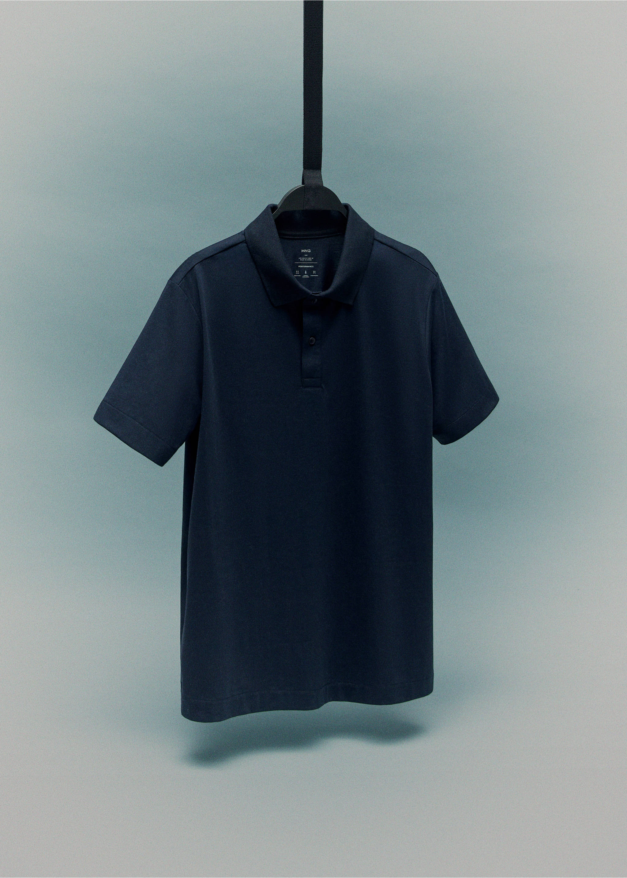 Slim-fit Thermolite® polo shirt - Details of the article 9, Navy. Ref: 17035977-00.