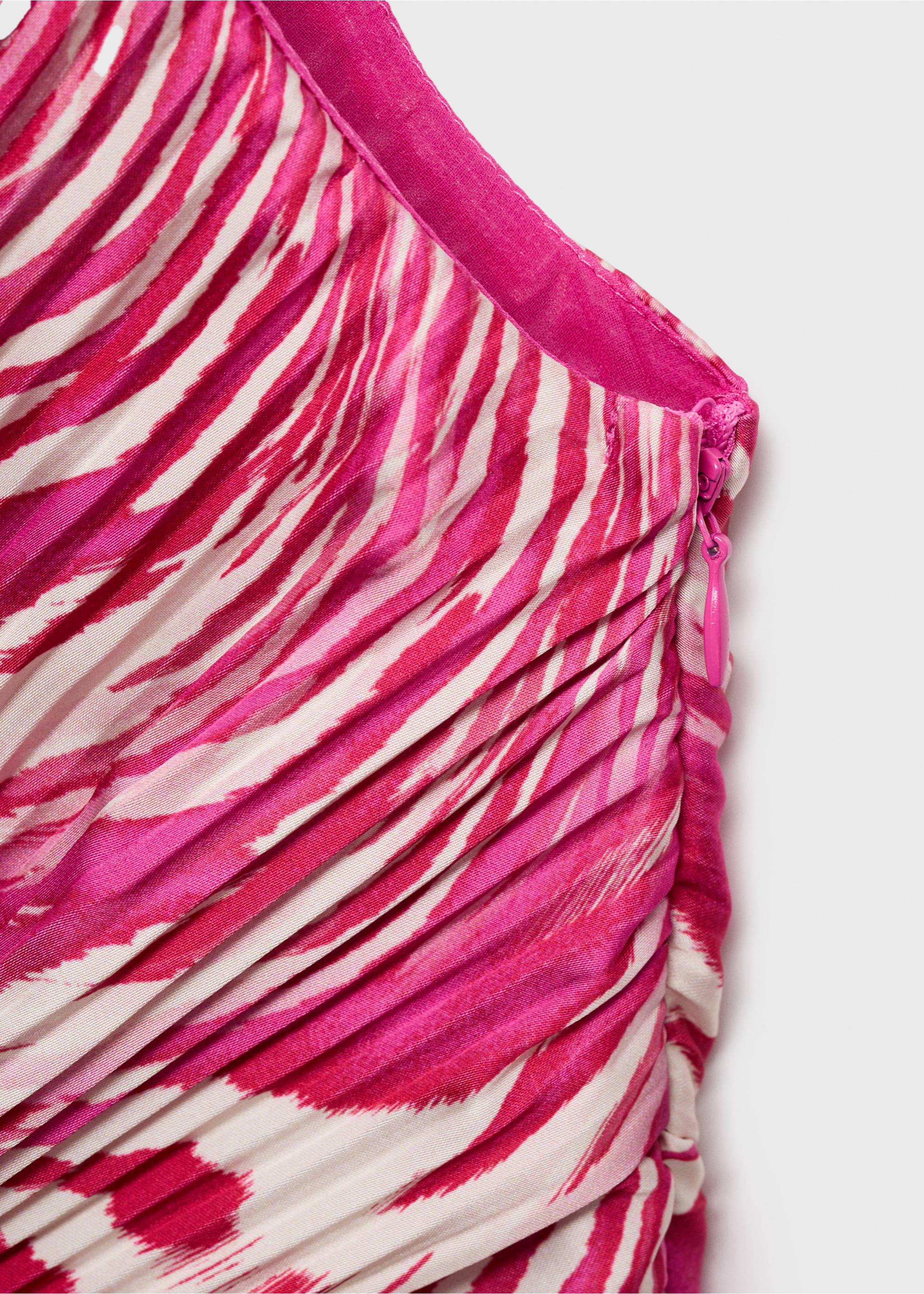 Pleated asymmetrical dress with opening - Details of the article 0, Fuchsia. Ref: 17036000-00.