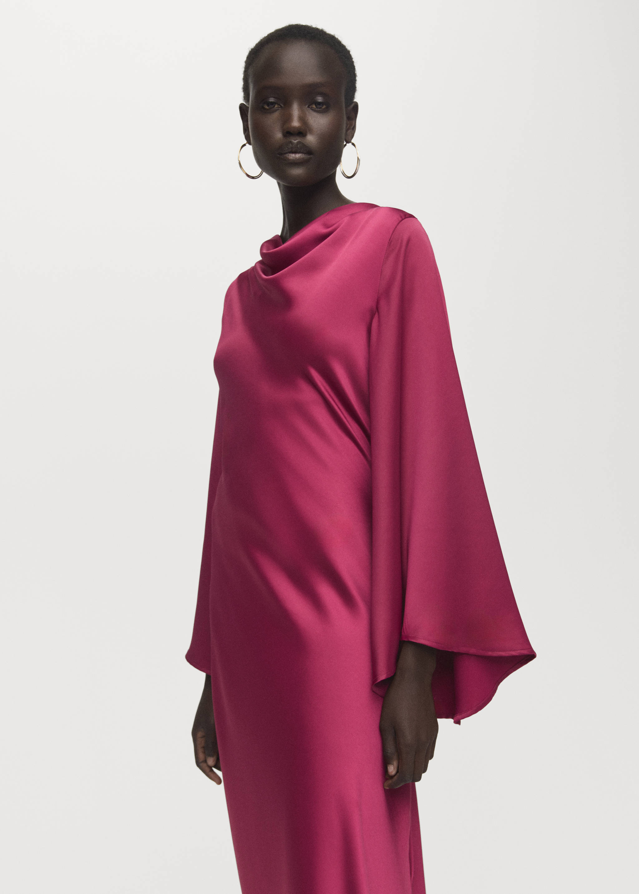 Flared-sleeve satin dress - Medium plane