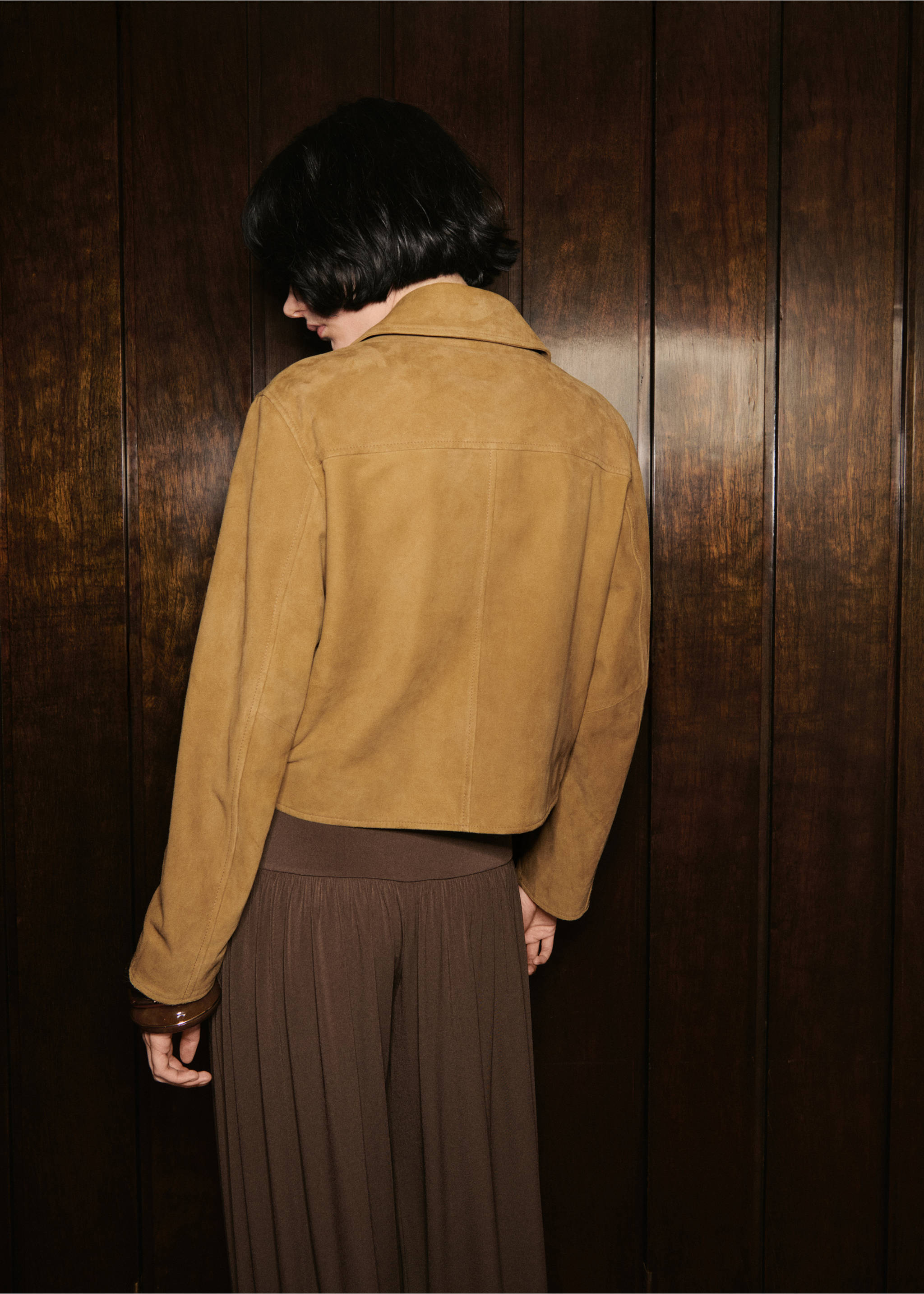 Suede jacket with buttons - Reverse of the article, Ochre. Ref: 17036346-00.