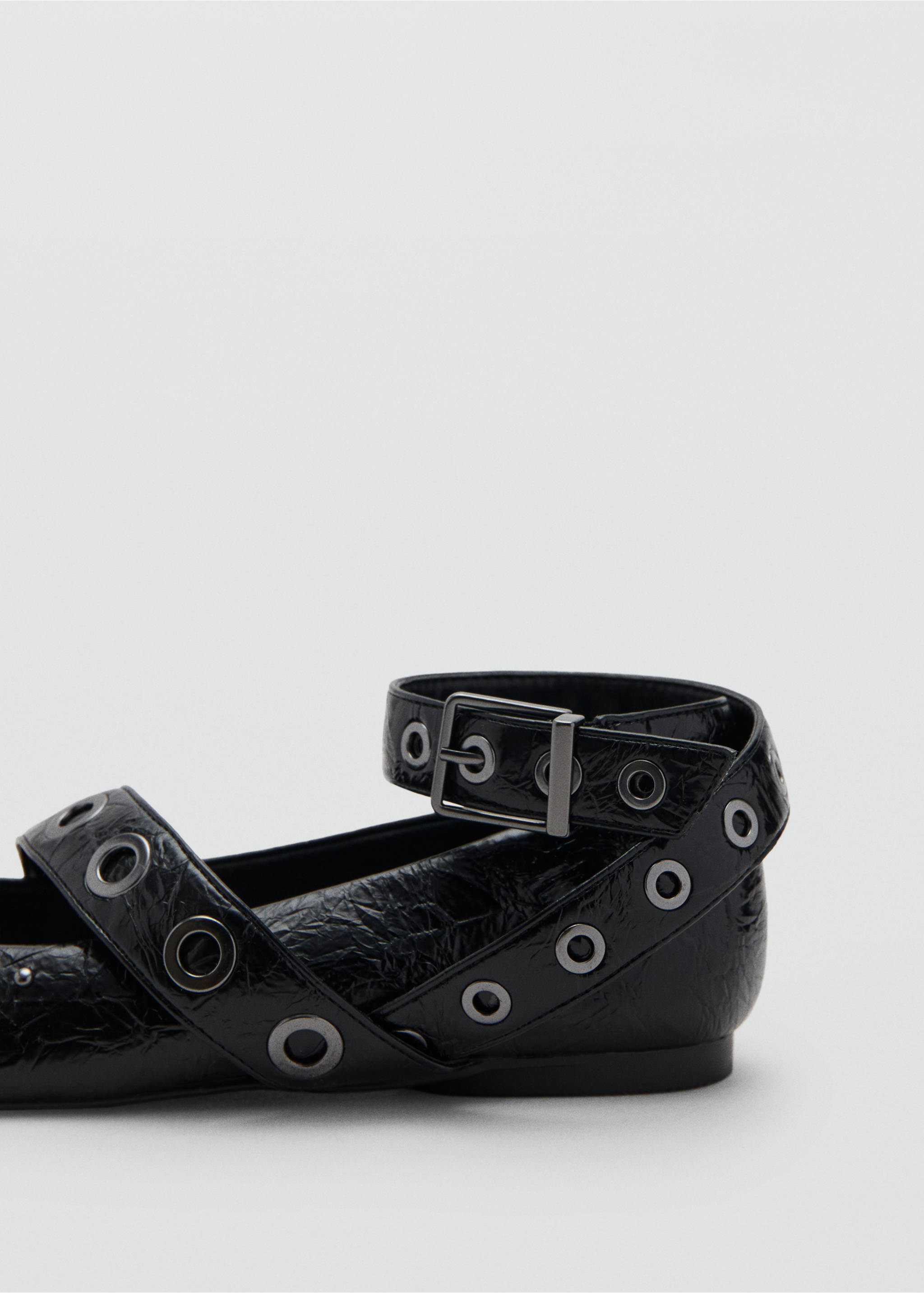 Ballet flats with studded straps - Details of the article 1, Black. Ref: 17036352-00.