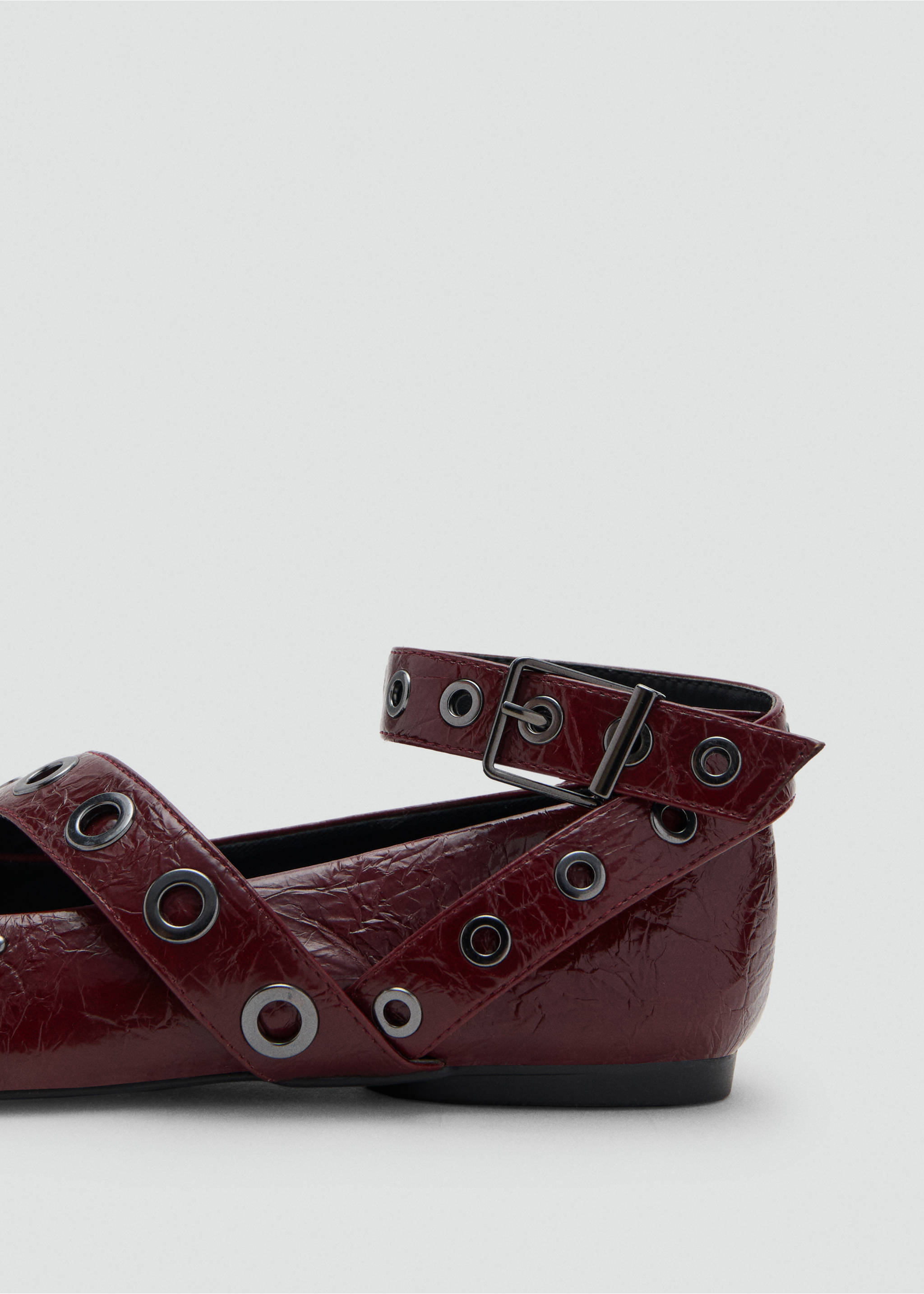 Ballet flats with studded straps - Details of the article 1, Burgundy. Ref: 17036353-00.