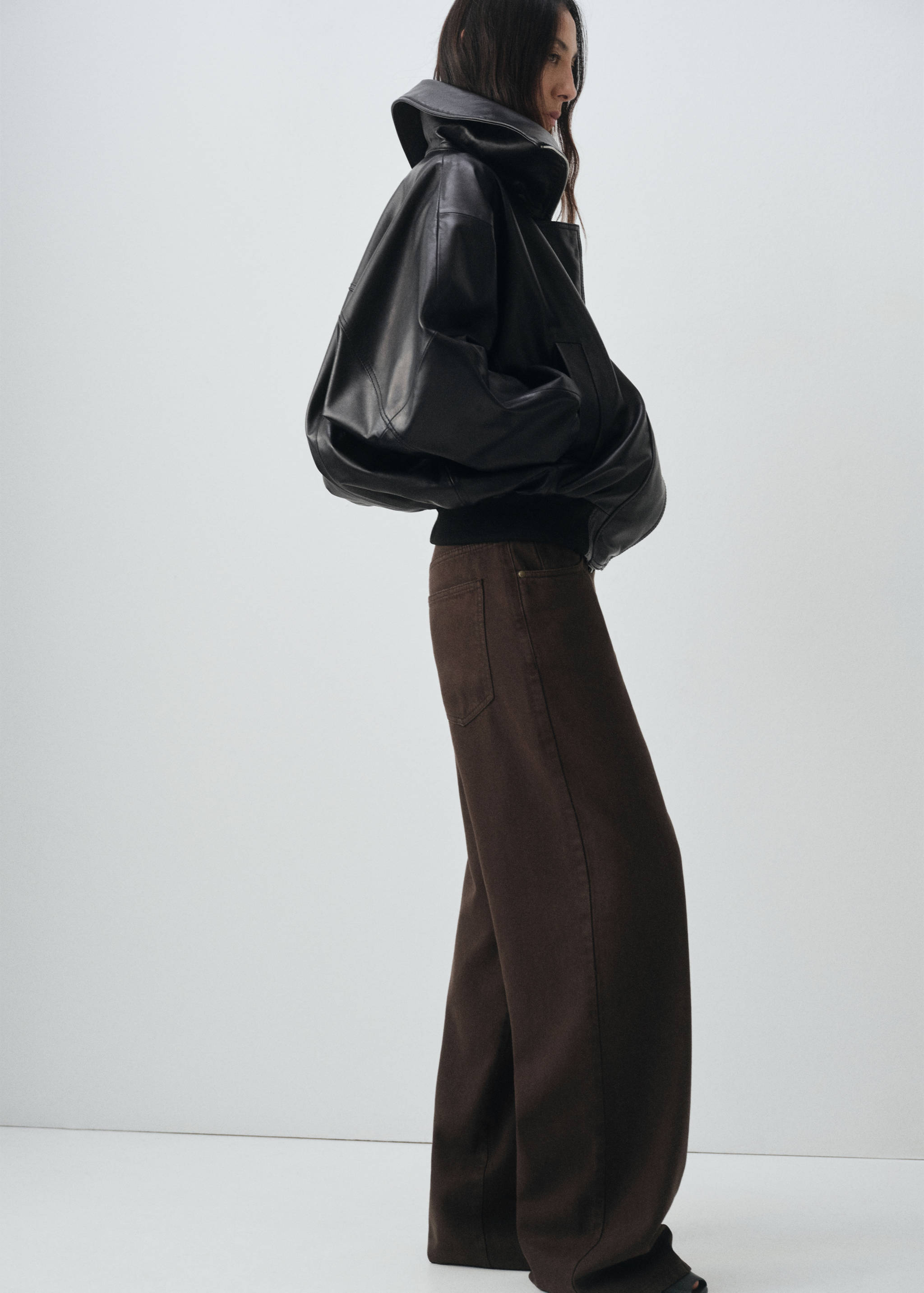 Mid-rise straight jeans - Details of the article 2