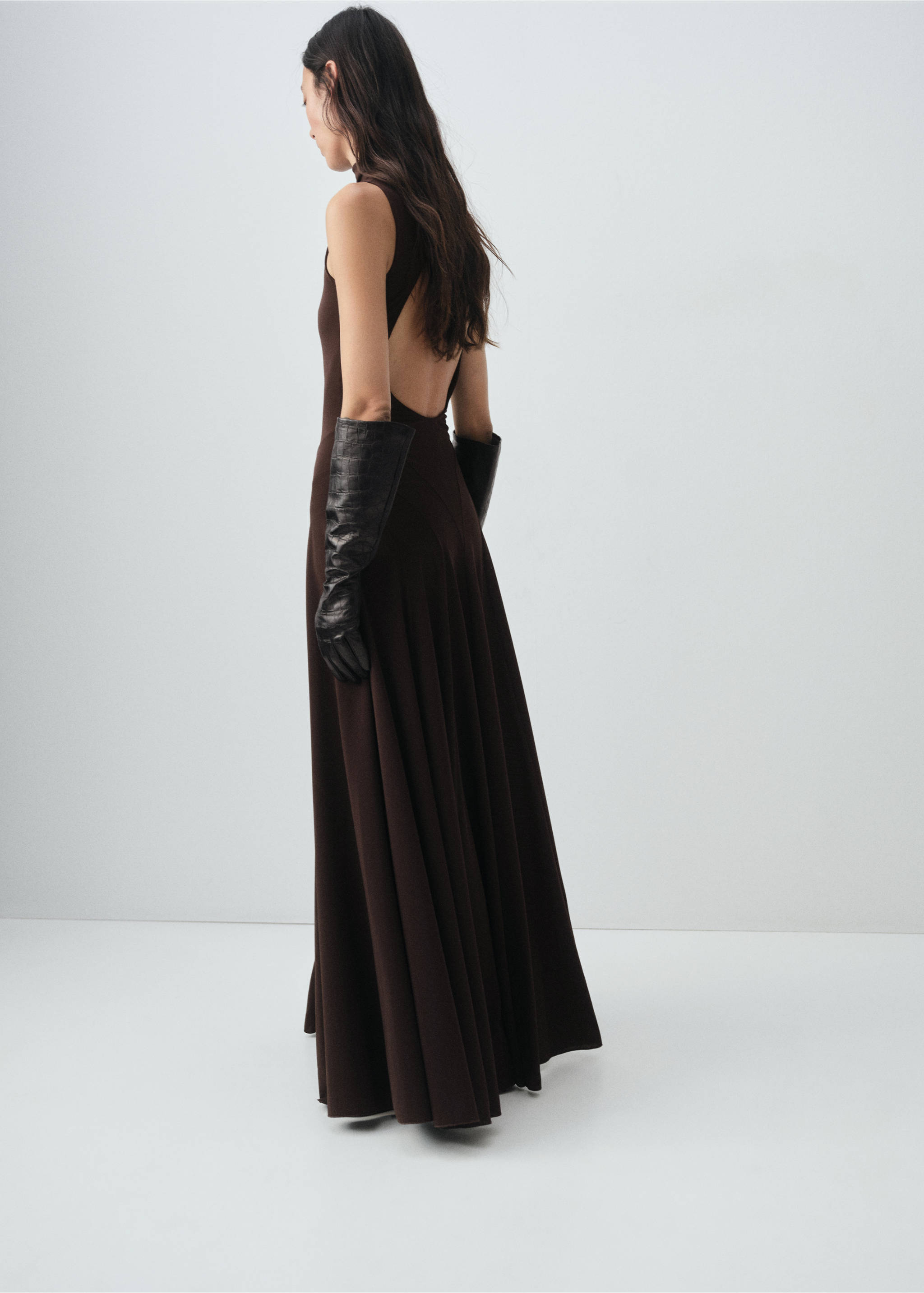Godet dress with back opening - Details of the article 1, Brown. Ref: 17036359-00.