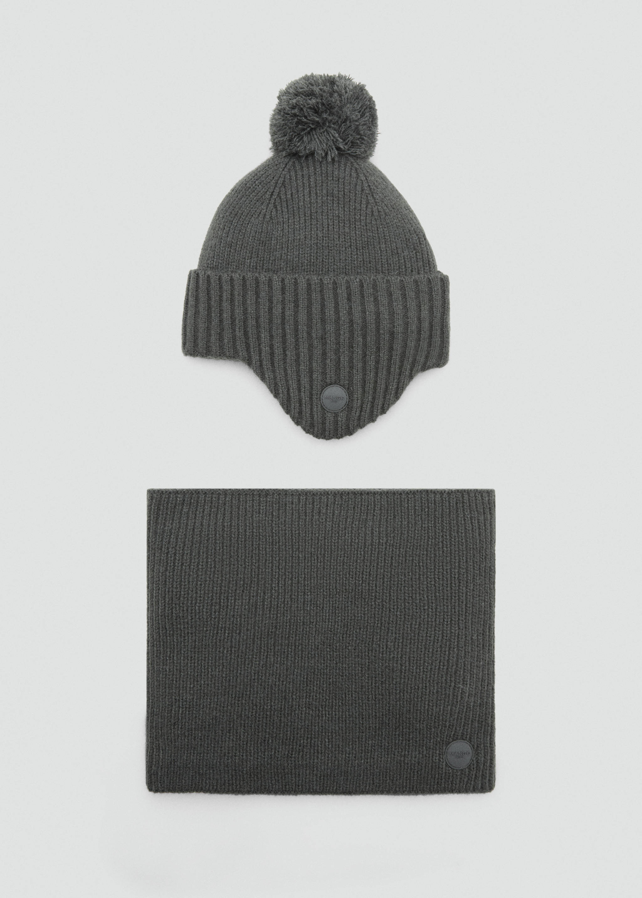 Earmuff knitted hat - Details of the article 2