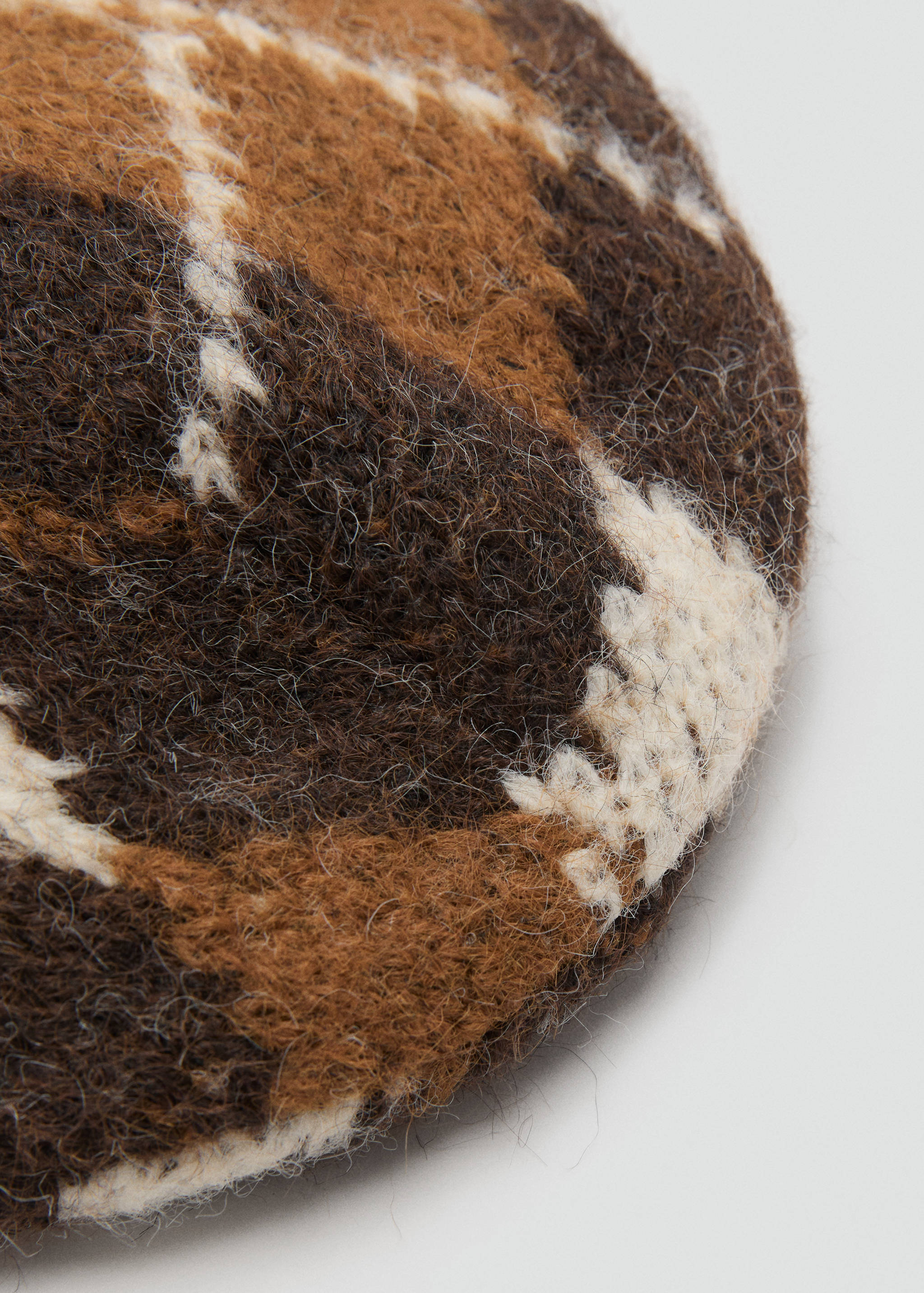 Chapeau à motifs de losanges - Détail de l'article 1