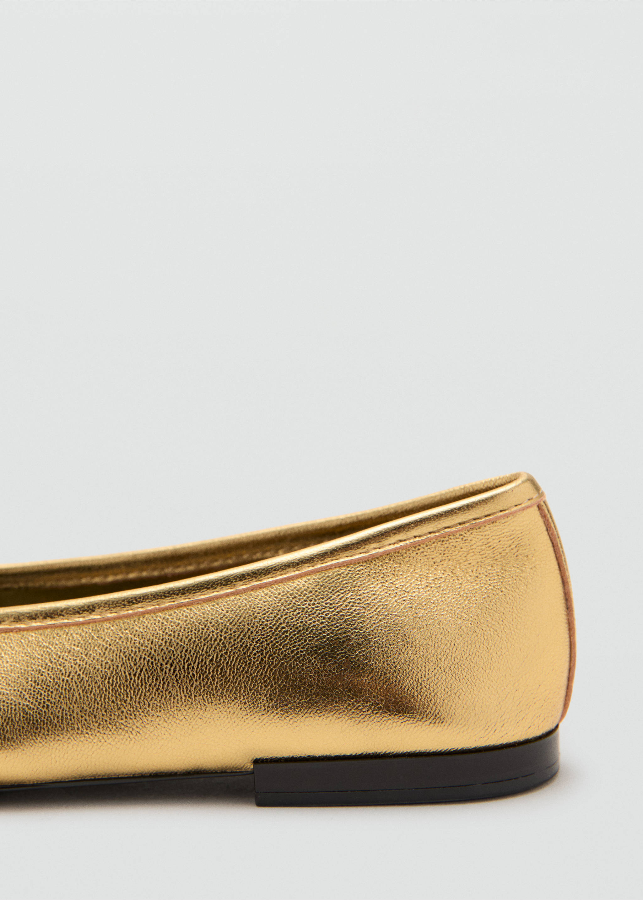 Leather ballet flats with bow - Details of the article 2, Gold. Ref: 17036741-00.