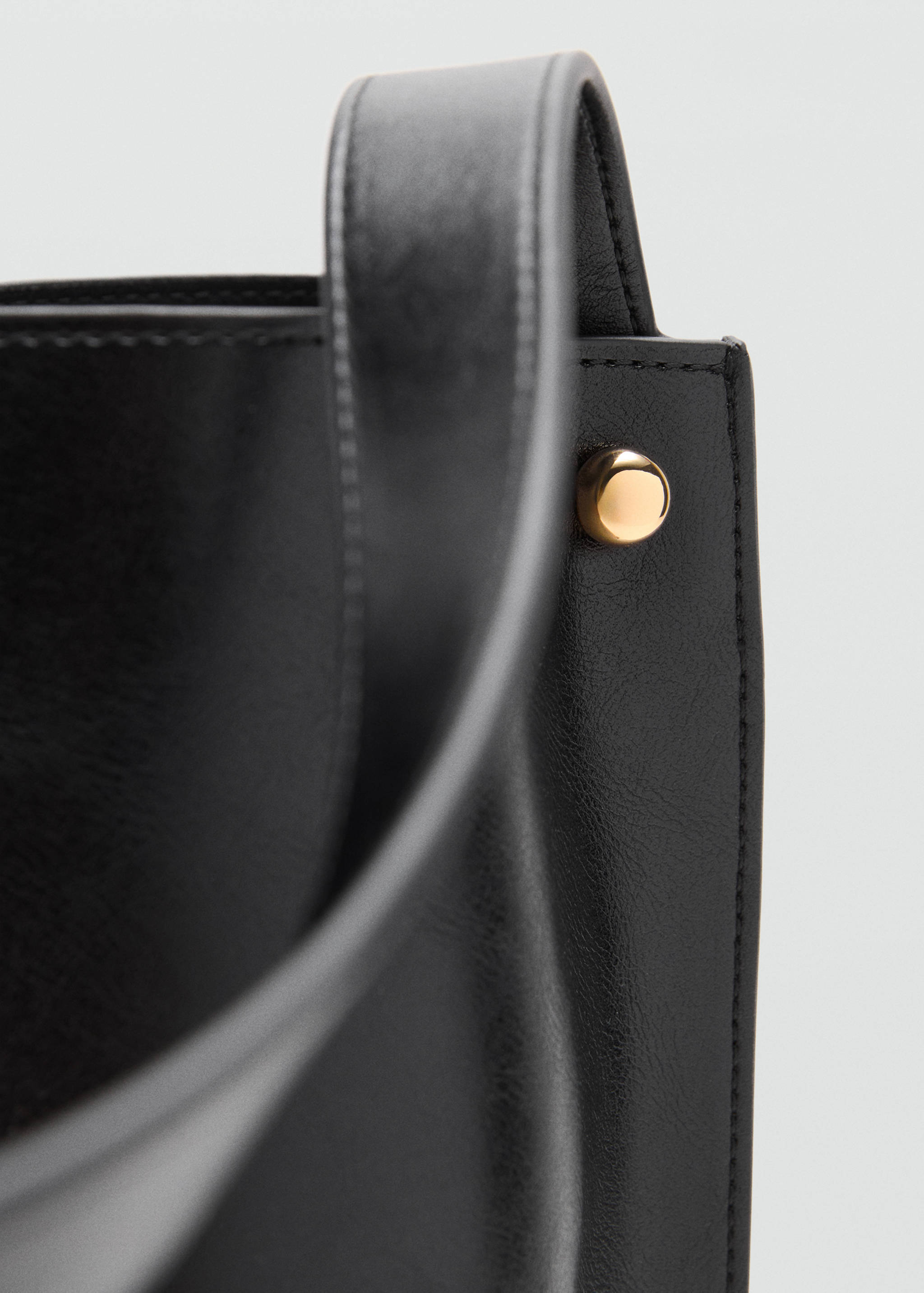 Bucket bag with metal details - Details of the article 1