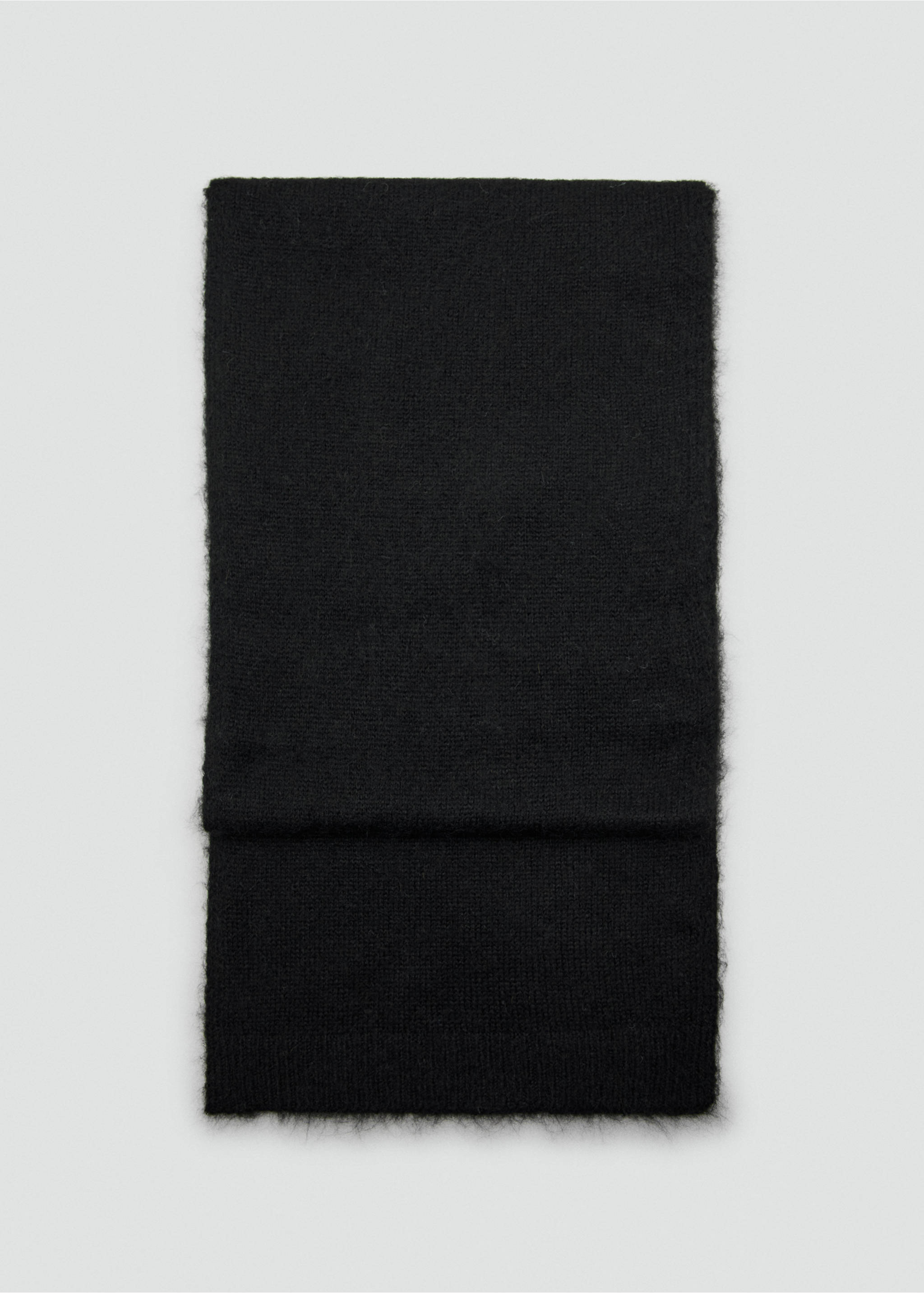 Plain knitted scarf - Article without model, Black. Ref: 17037766-00.