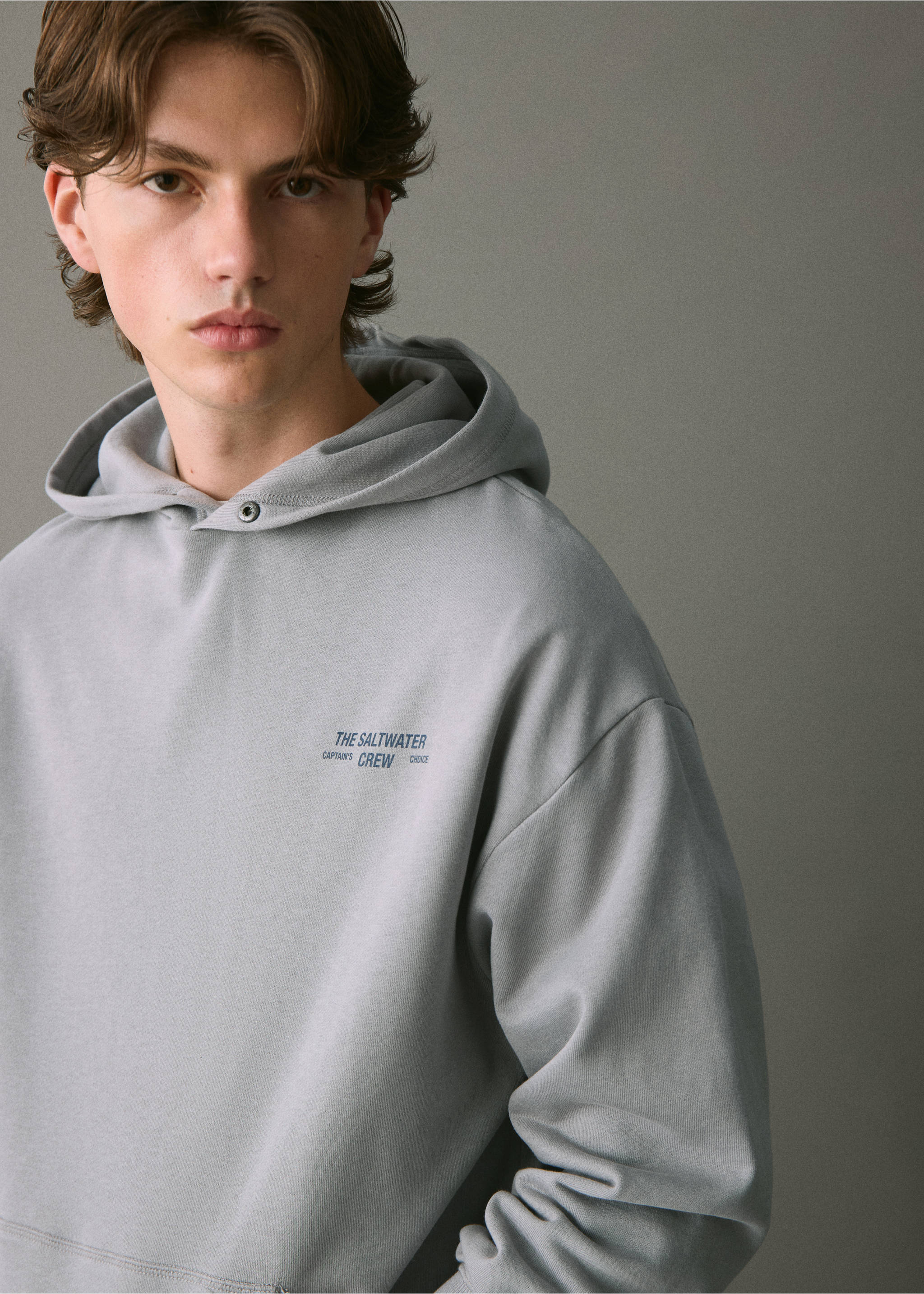 Gemustertes Kapuzen-Sweatshirt - Detail des Artikels 1, Grau. Ref: 17037775-00.