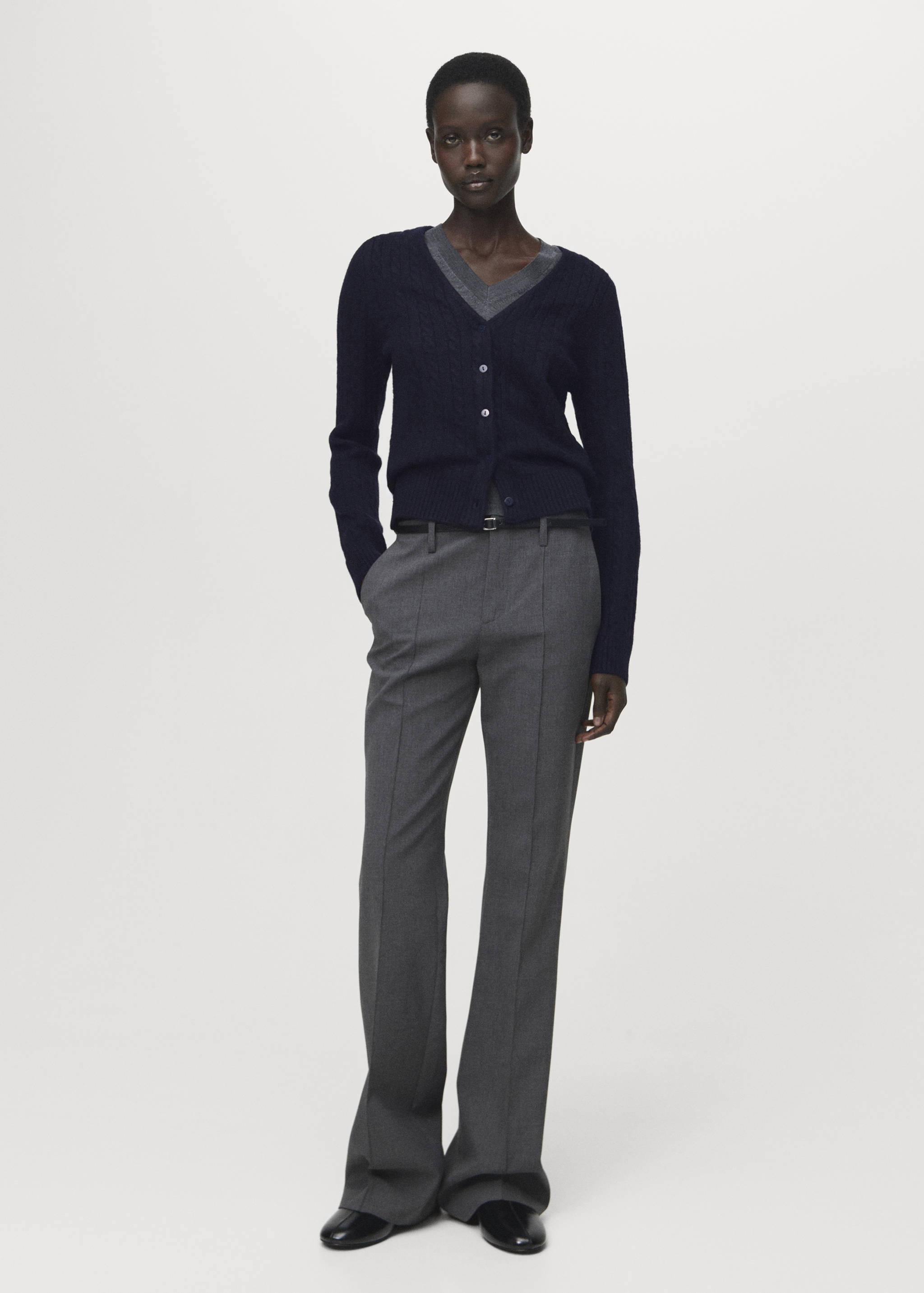Knitted braided cardigan - General plane