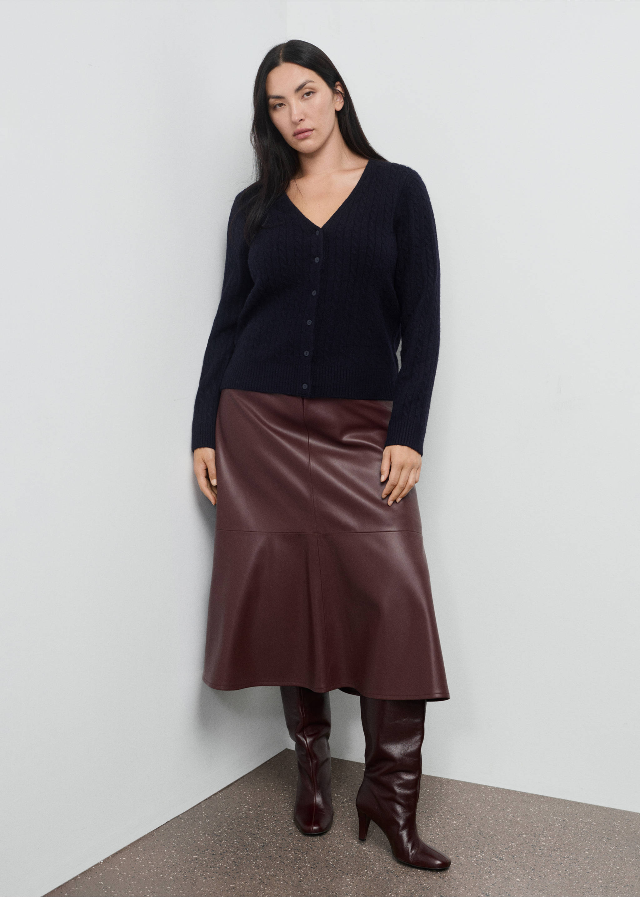 Knitted braided cardigan - Details of the article 3, Dark Navy. Ref: 17037782-00.