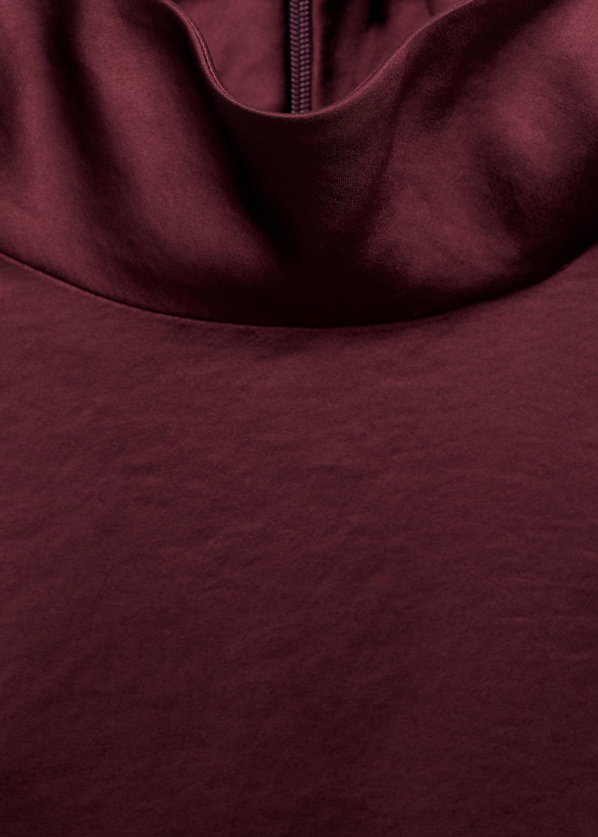 Blusa satinada cuello alto - Detalle del artículo 8