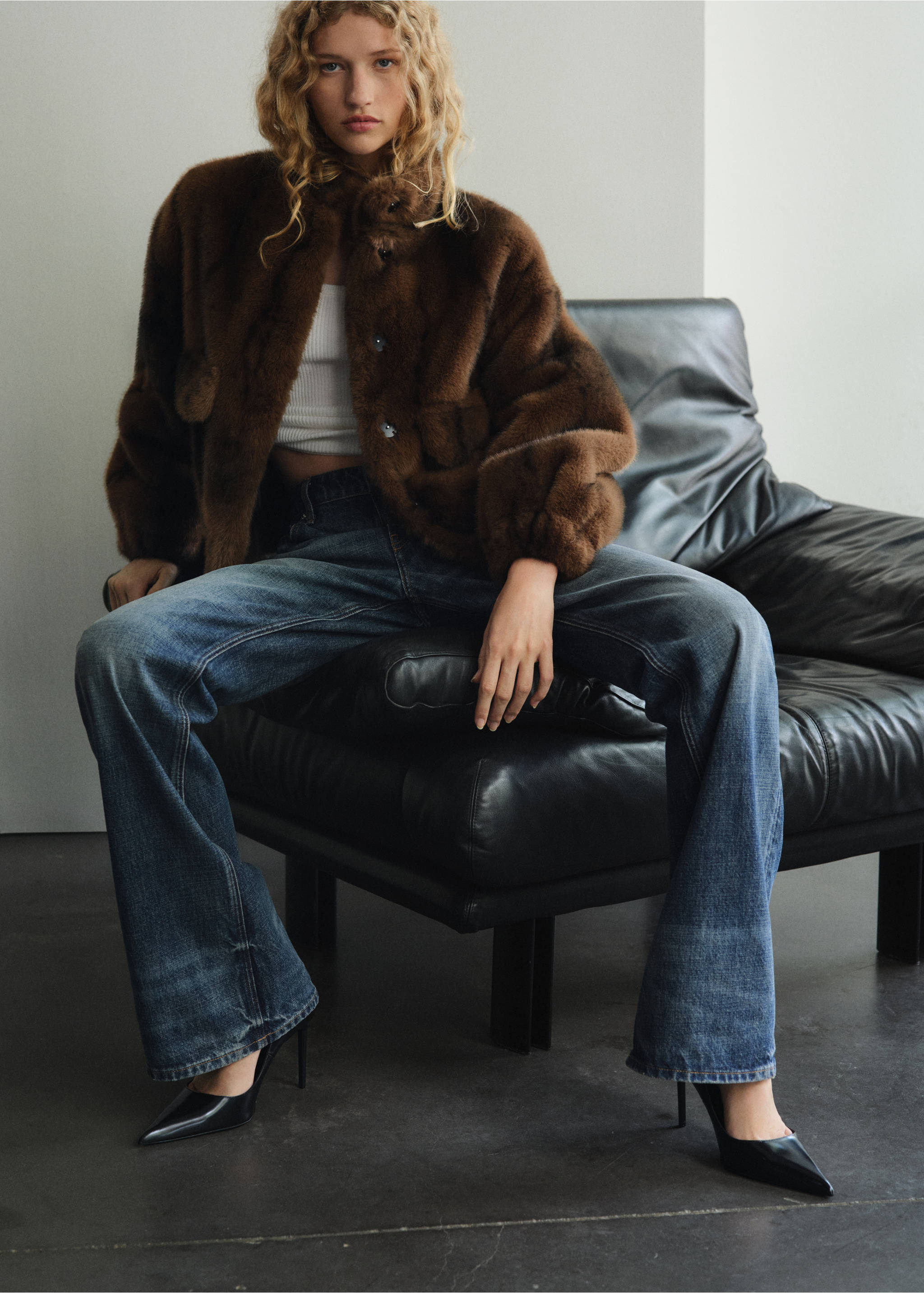 Jean flare taille mi-haute - Plan moyen, Bleu foncé vintage. Ref: 17037812-00.