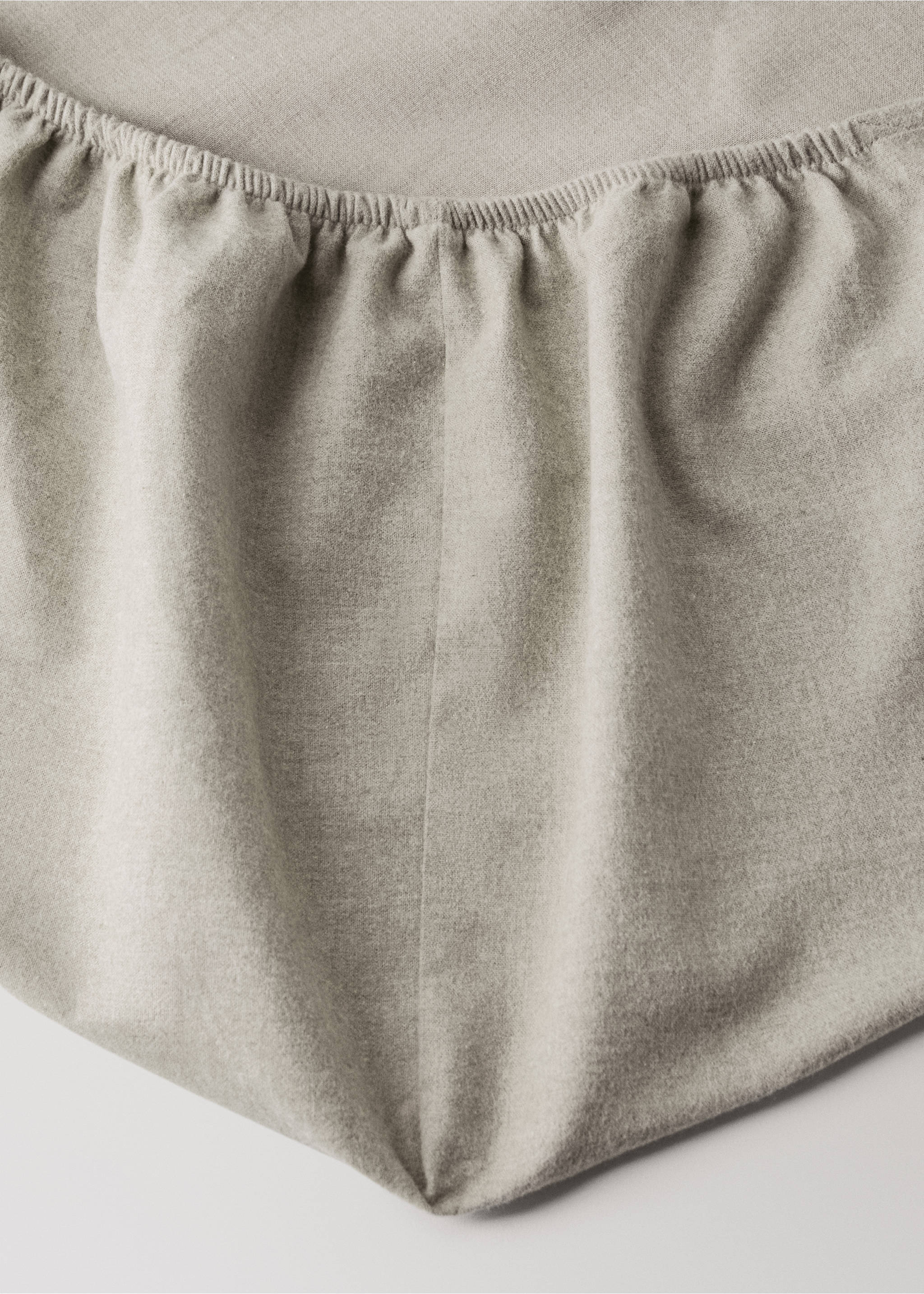 Flannel cotton melange-yarn fitted sheet for 180 cm bed - Details of the article 1, Beige. Ref: 17038279-00.