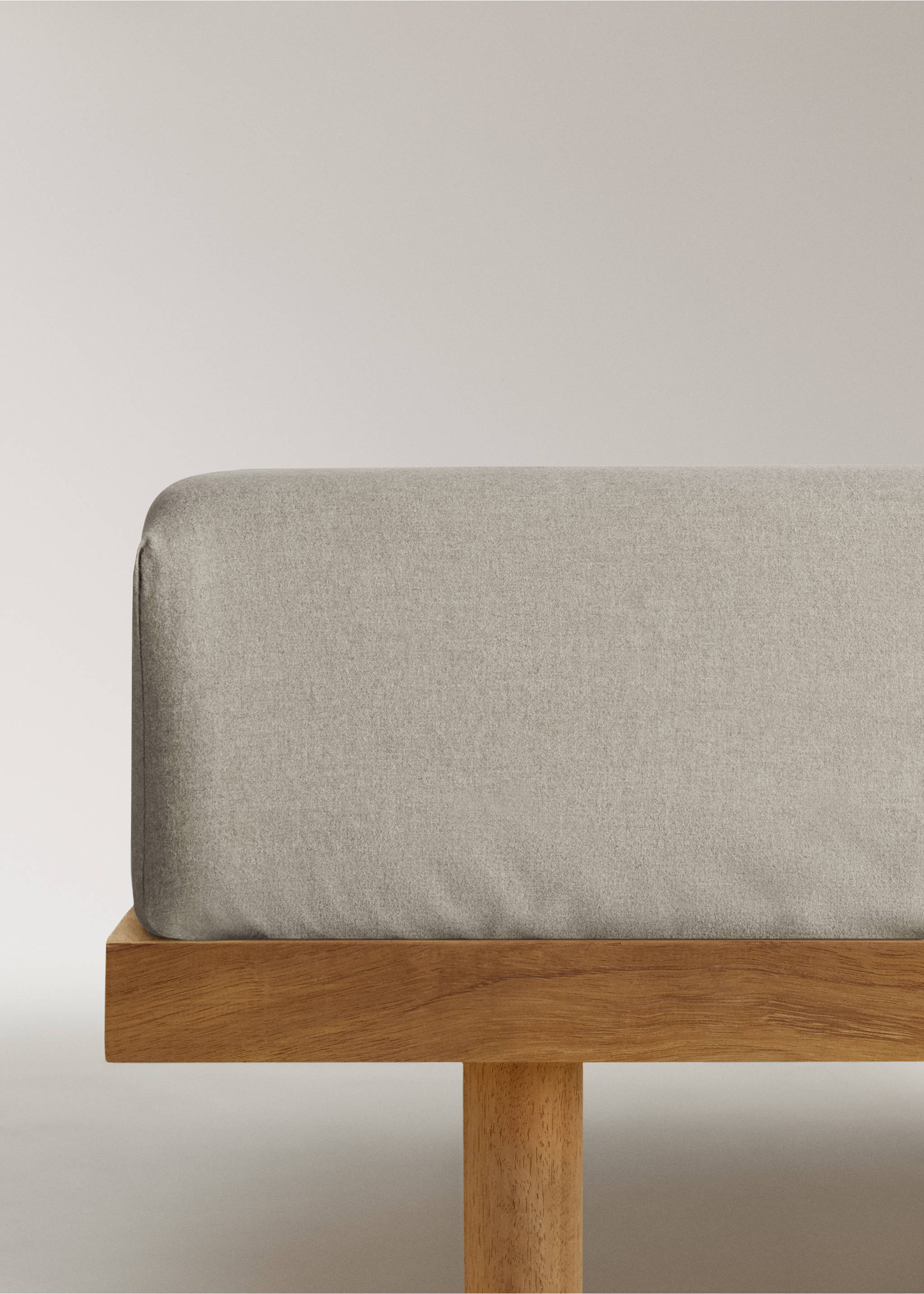 Flannel cotton melange-yarn fitted sheet for 180 cm bed - Article without model, Beige. Ref: 17038279-00.