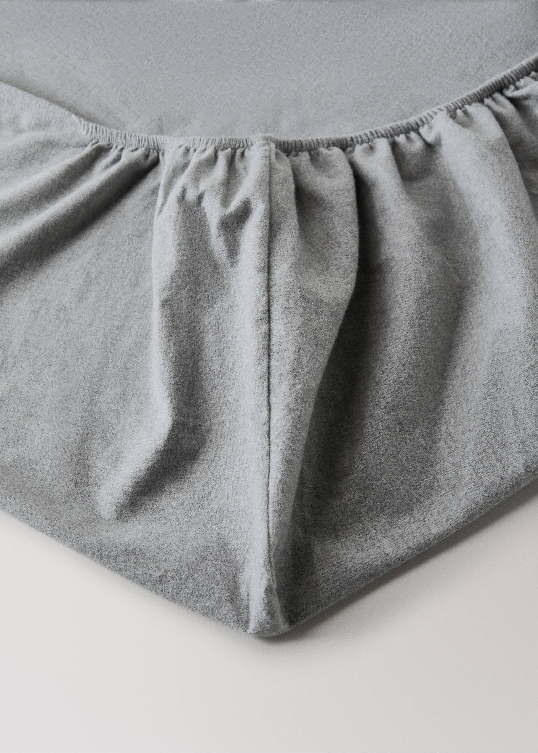 Flannel cotton melange-yarn fitted sheet for 180 cm bed - Details of the article 1, Grey. Ref: 17038279-00.